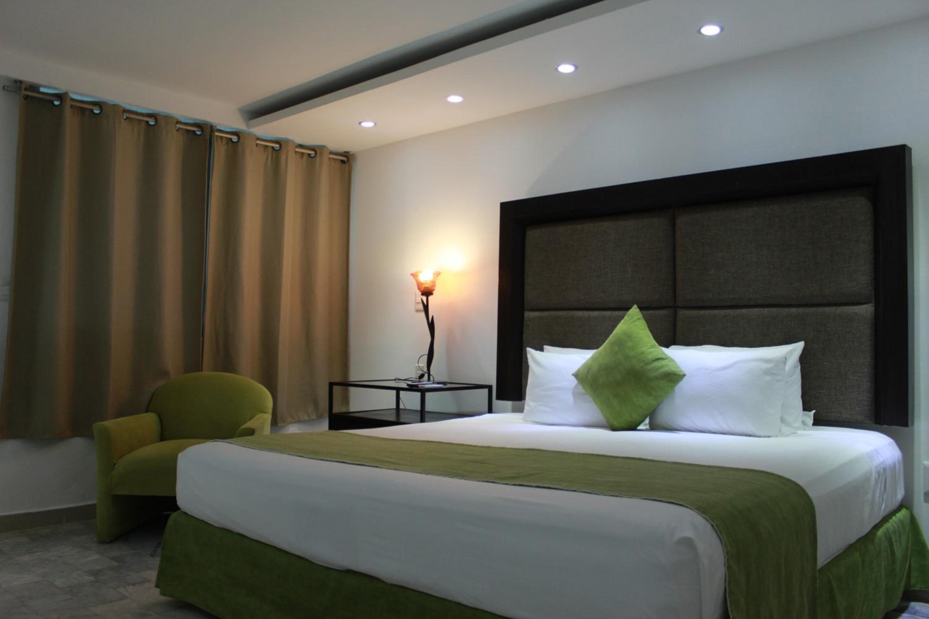 Hotel Green 16 — 6