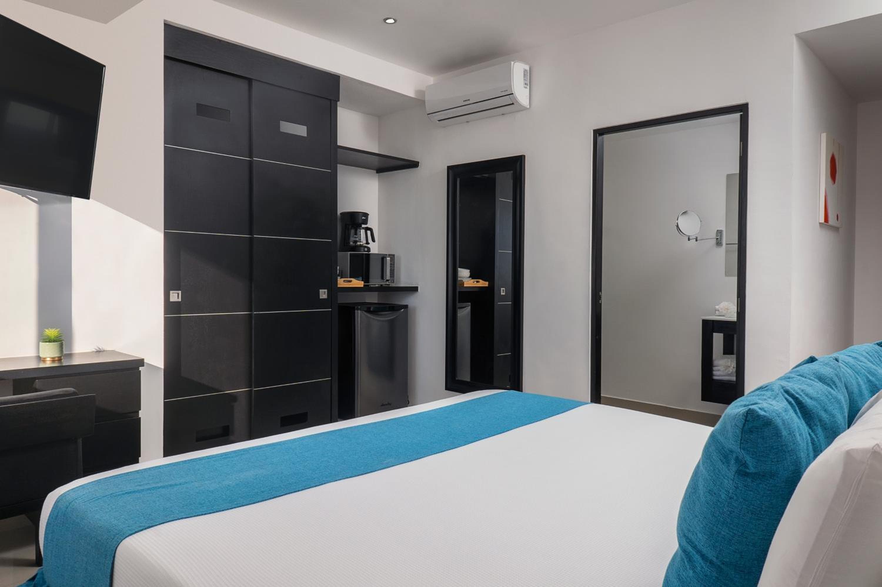 Suites Malecon Cancun — 30