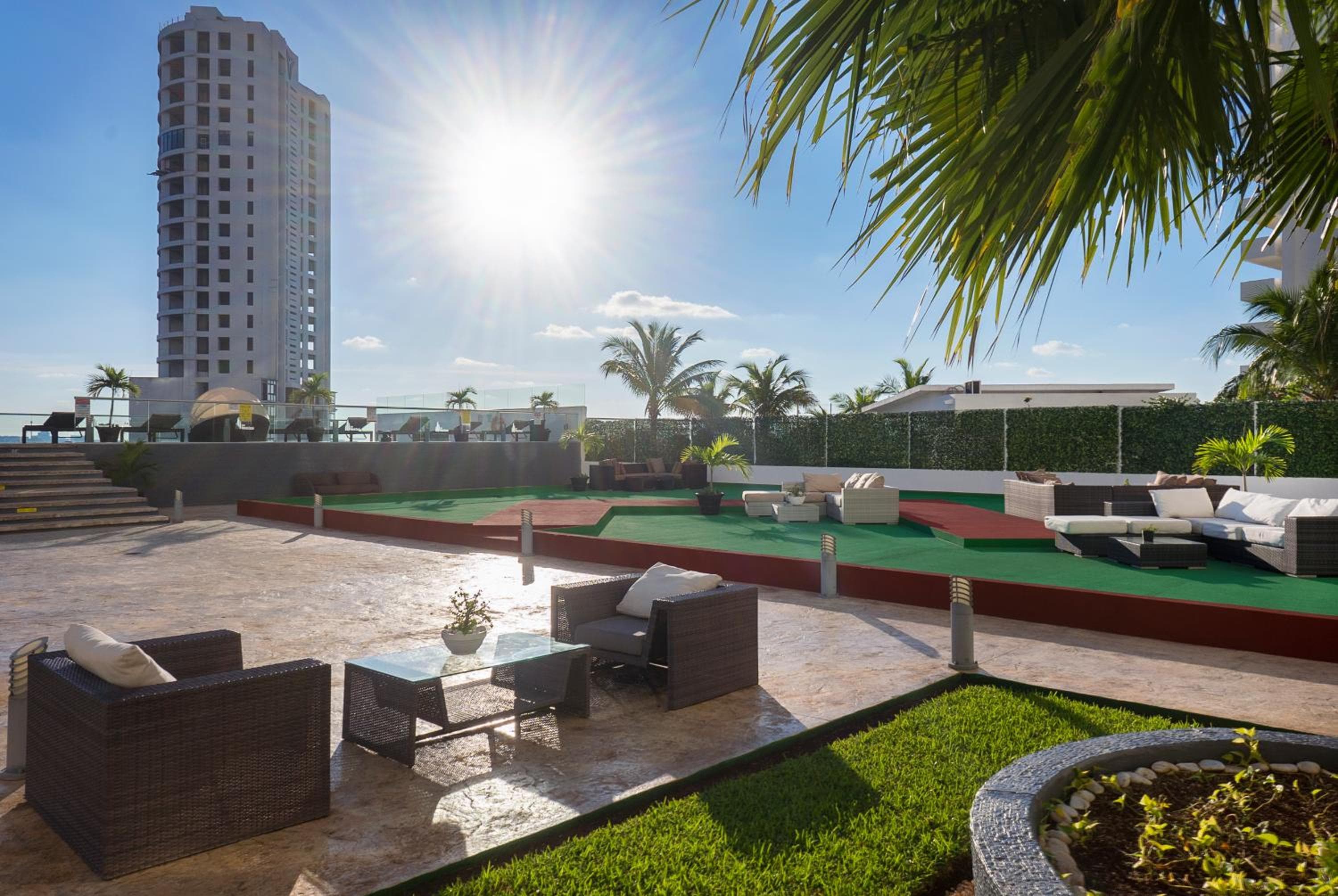 Suites Malecon Cancun — 19