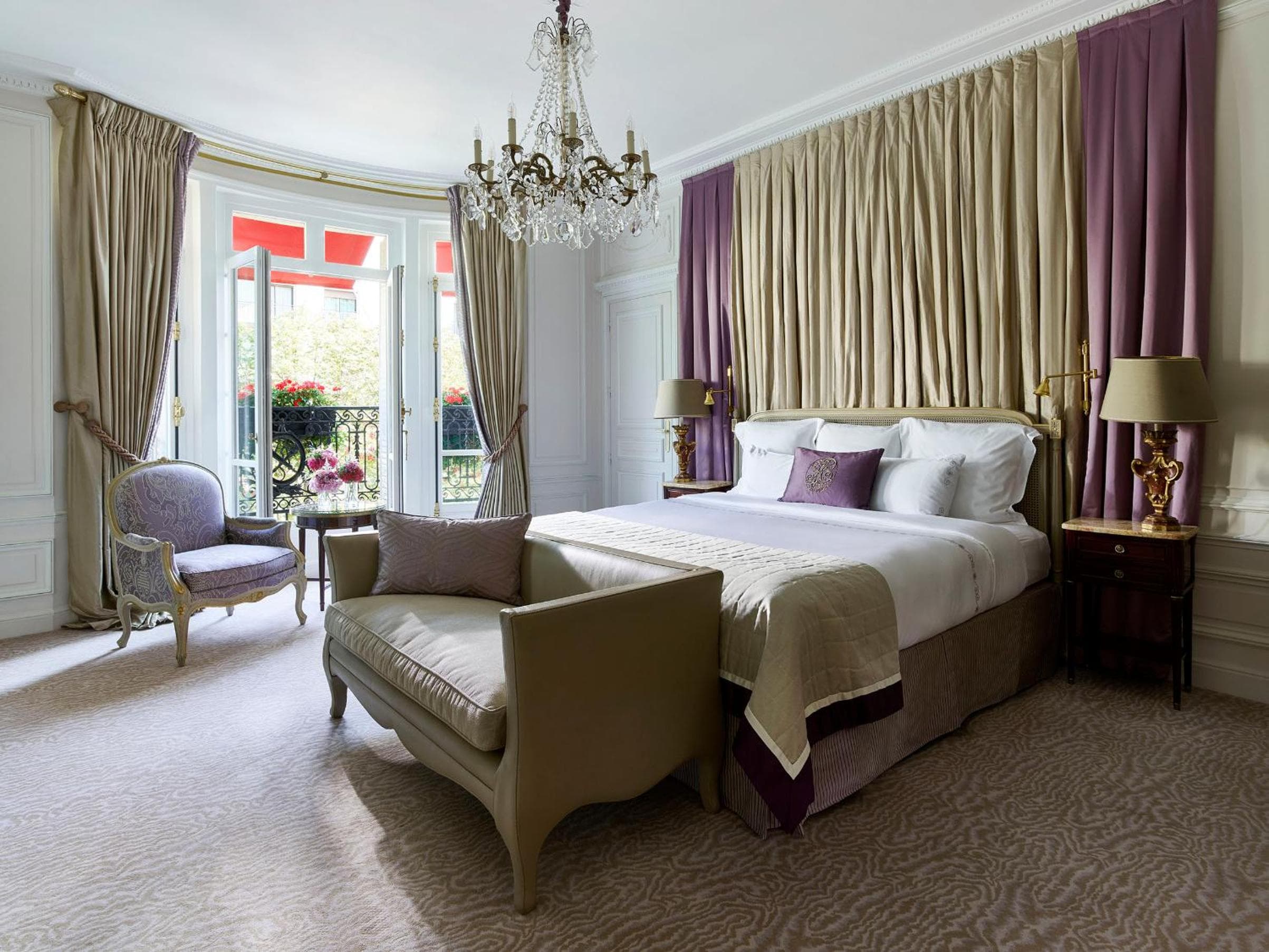 Hôtel Plaza Athénée - Dorchester Collection — 21