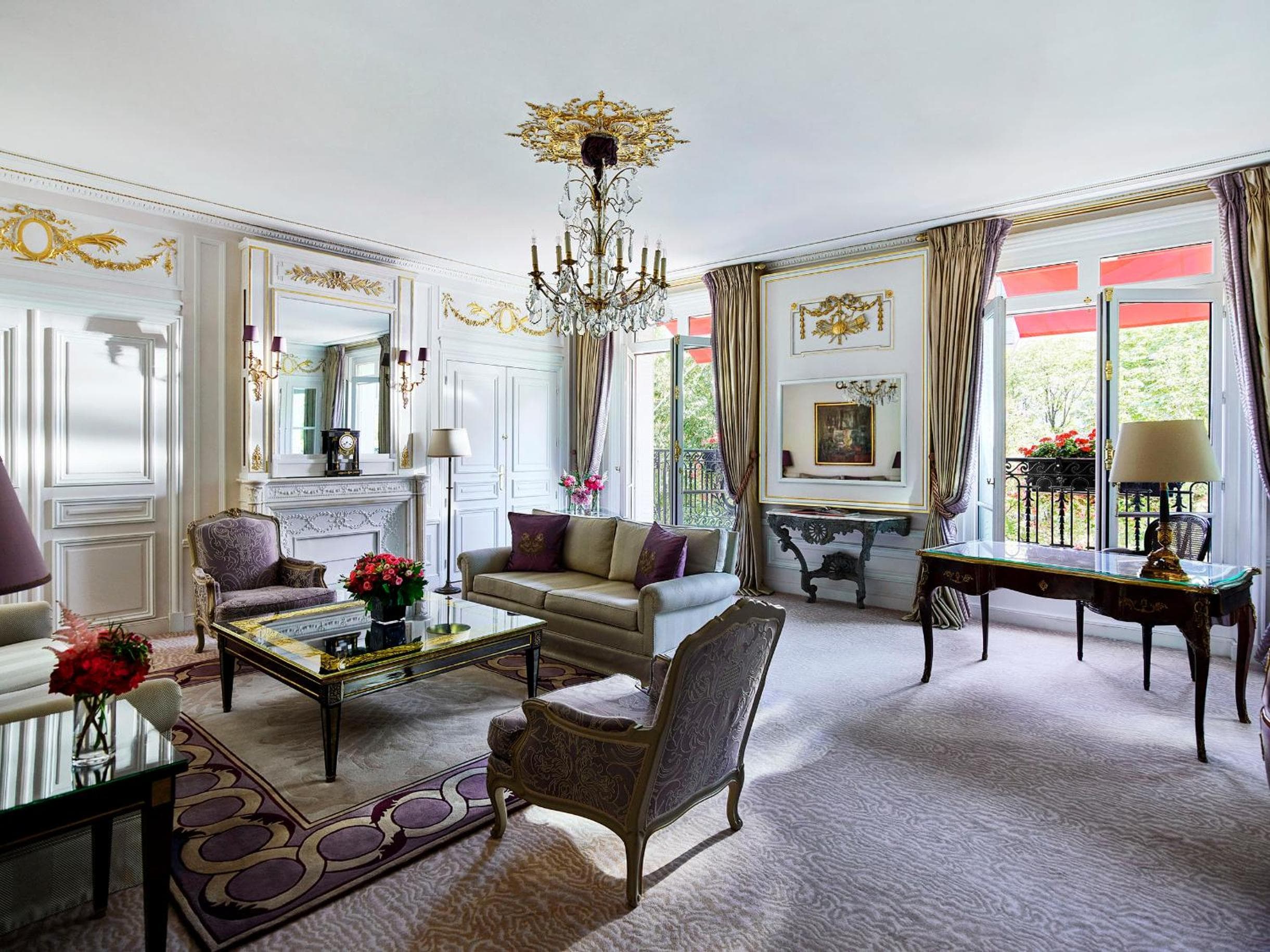 Hôtel Plaza Athénée - Dorchester Collection — 23