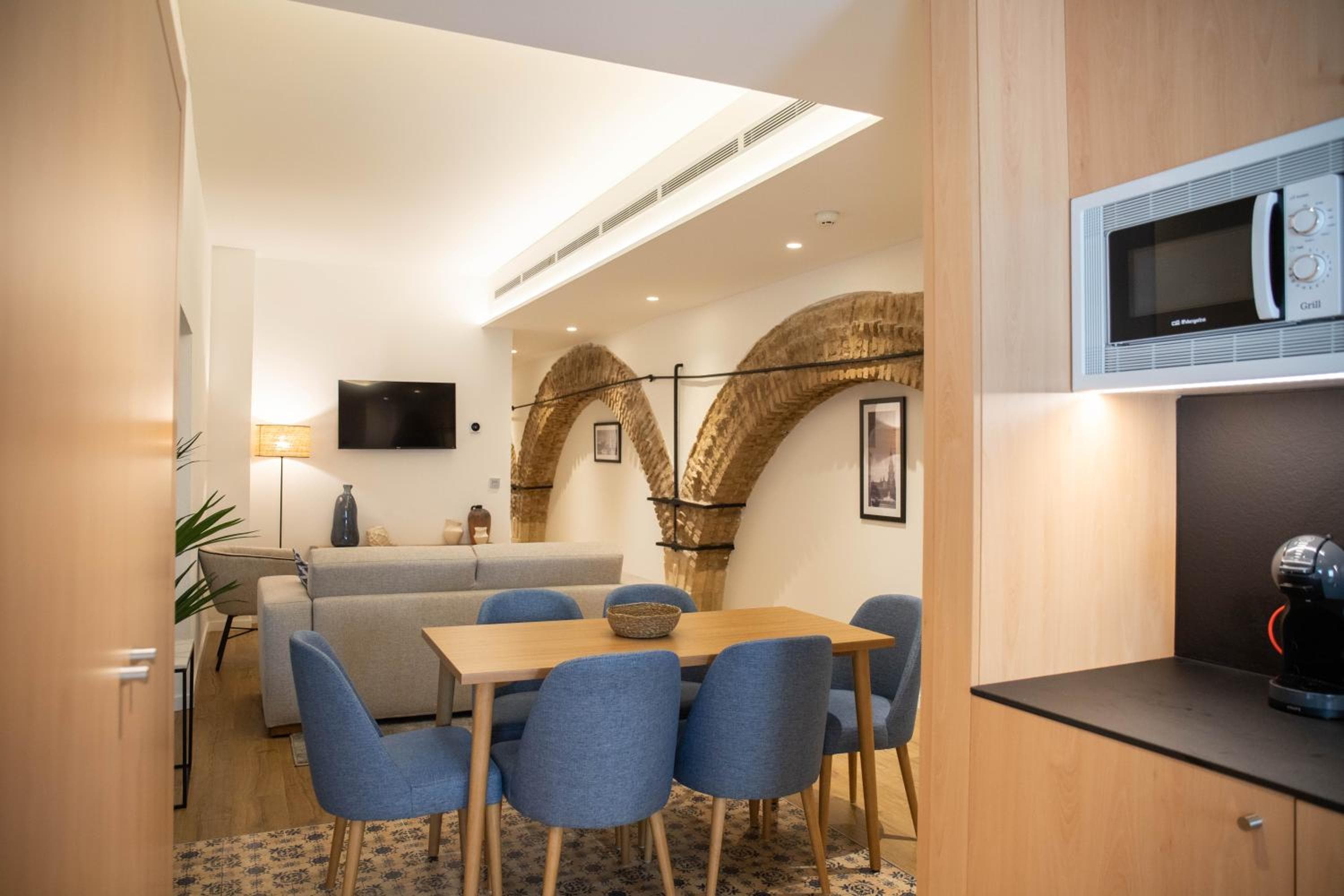 nQn Aparts & Suites Sevilla — 30