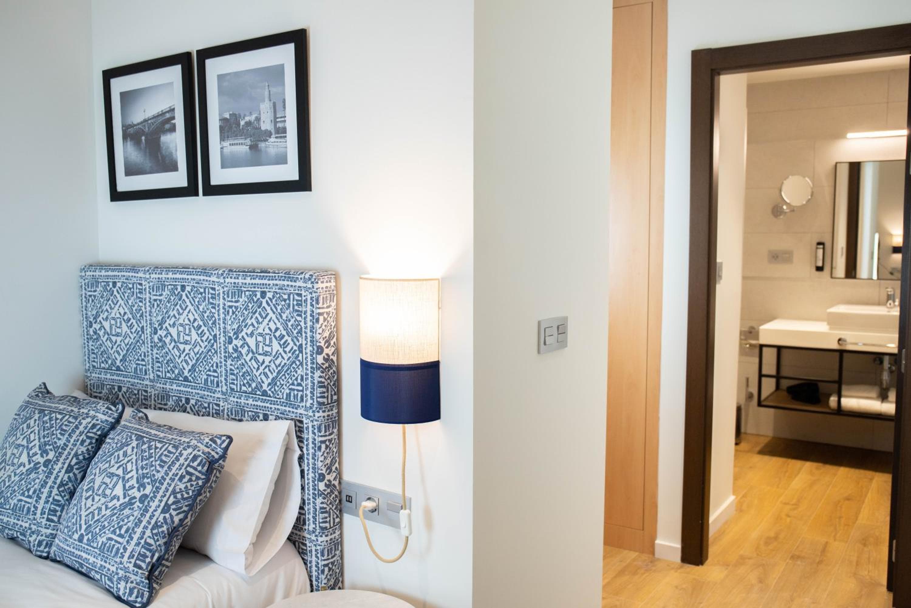nQn Aparts & Suites Sevilla — 27