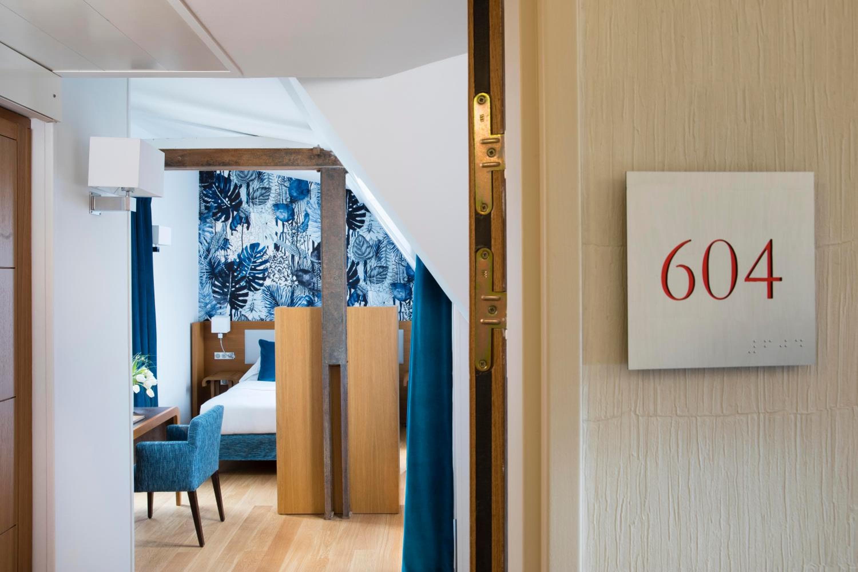 Hotel Le Six — 13