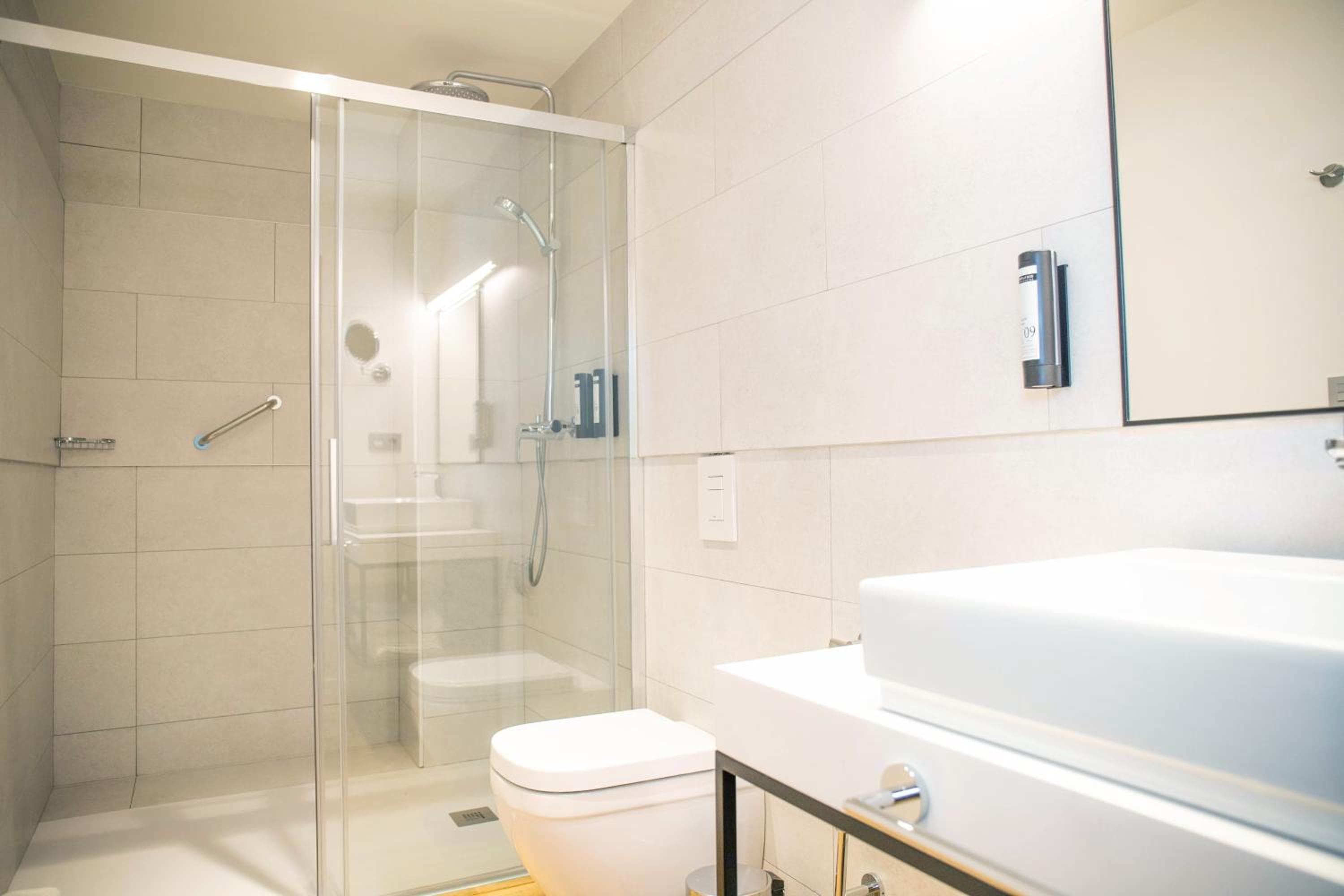 nQn Aparts & Suites Sevilla — 21