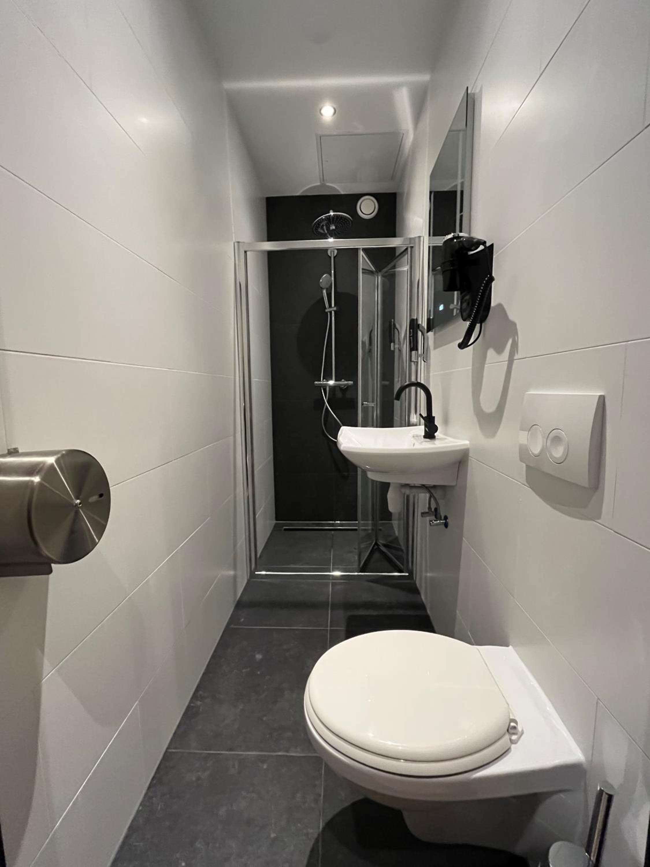 Heart of Amsterdam Hostel — 25