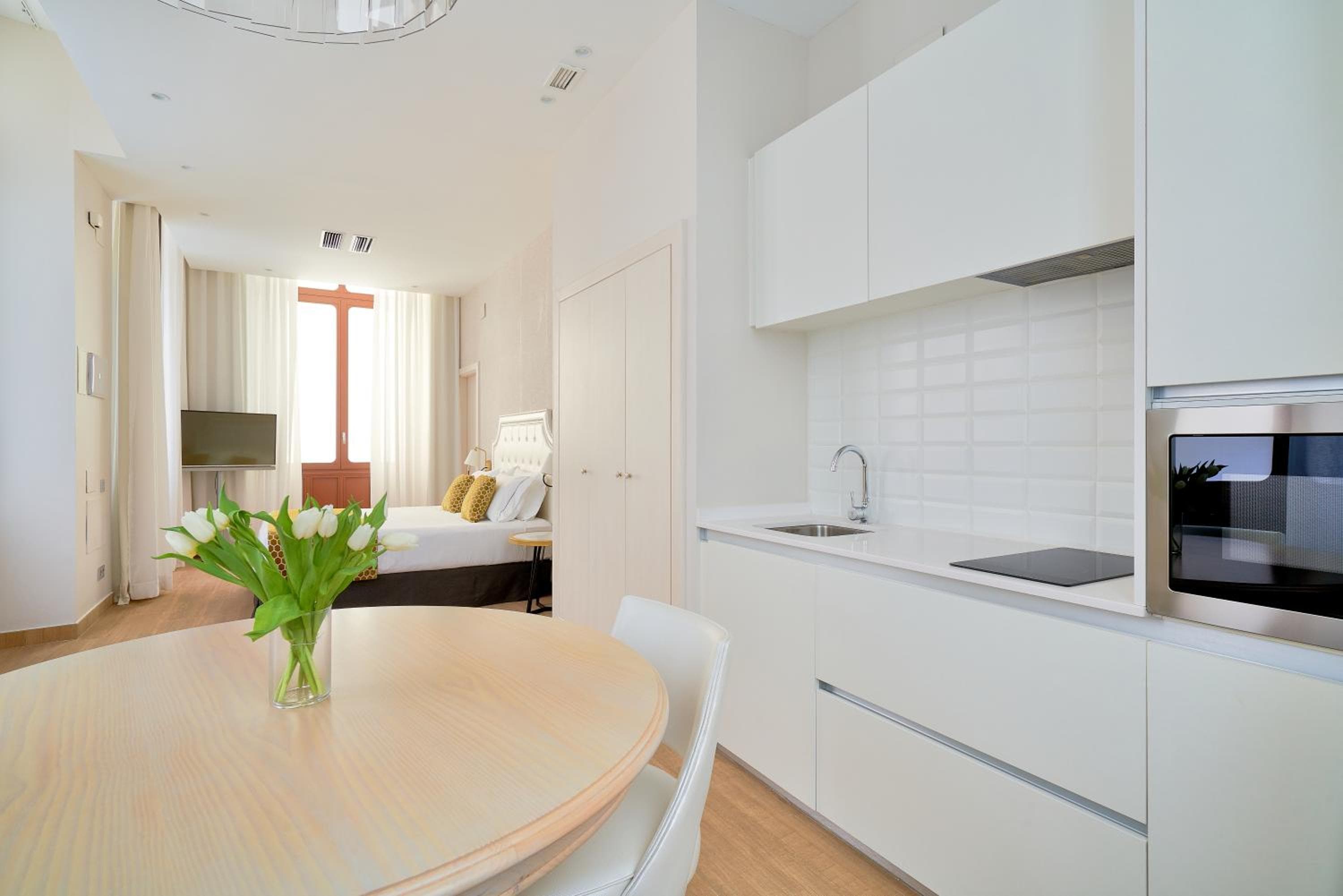 Tandem Soho Suites — 6