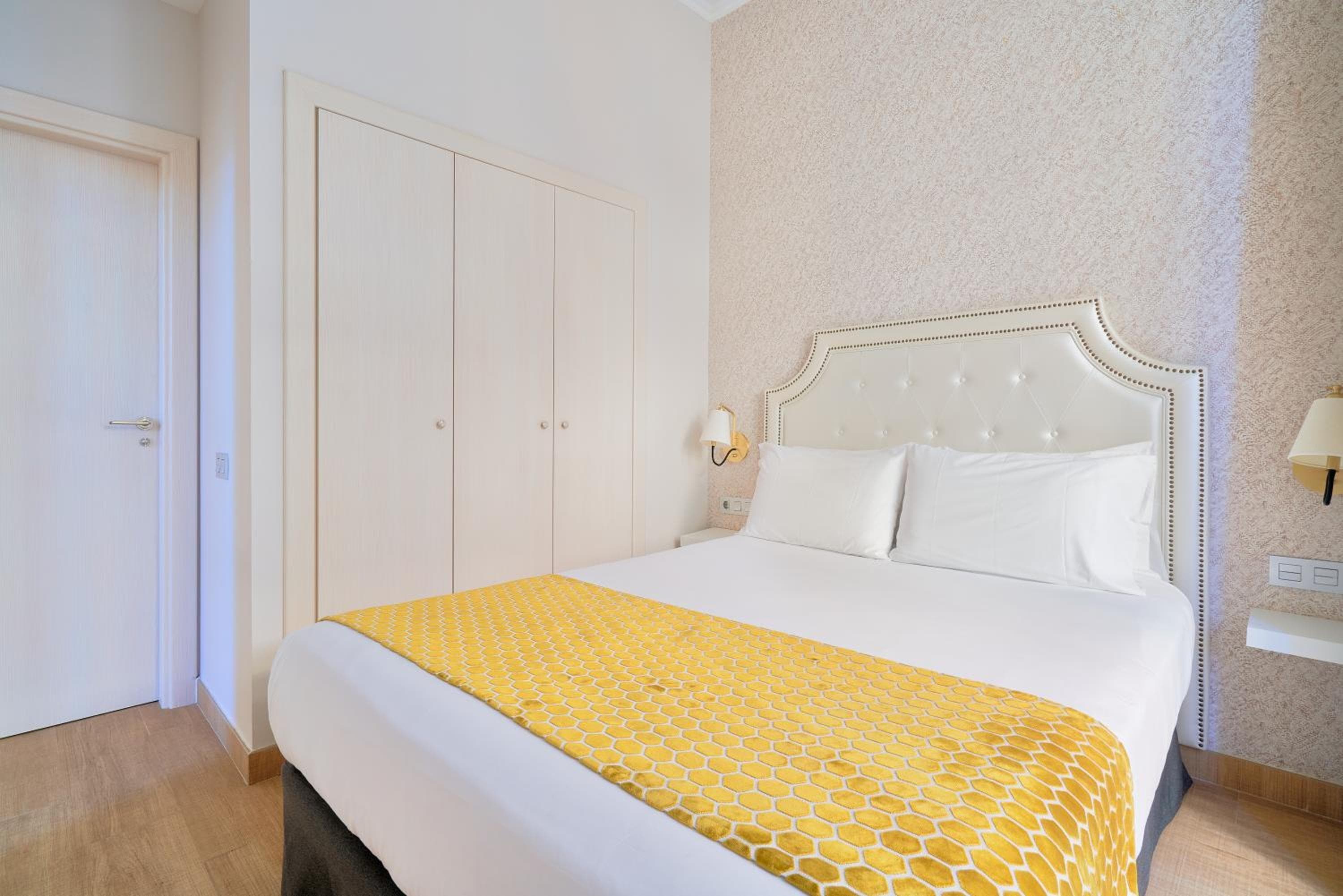 Tandem Soho Suites — 26