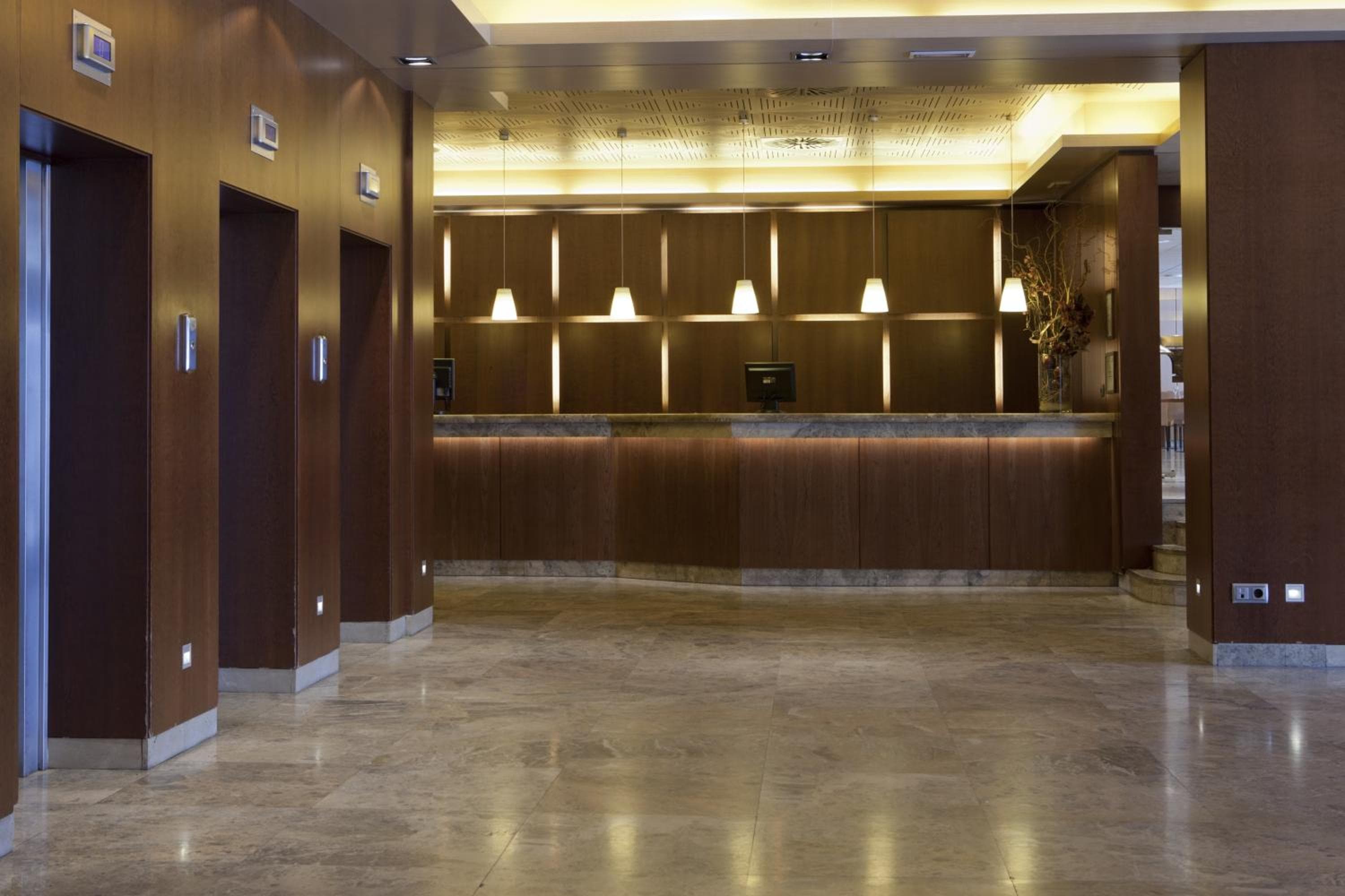 Hotel Praga — 4
