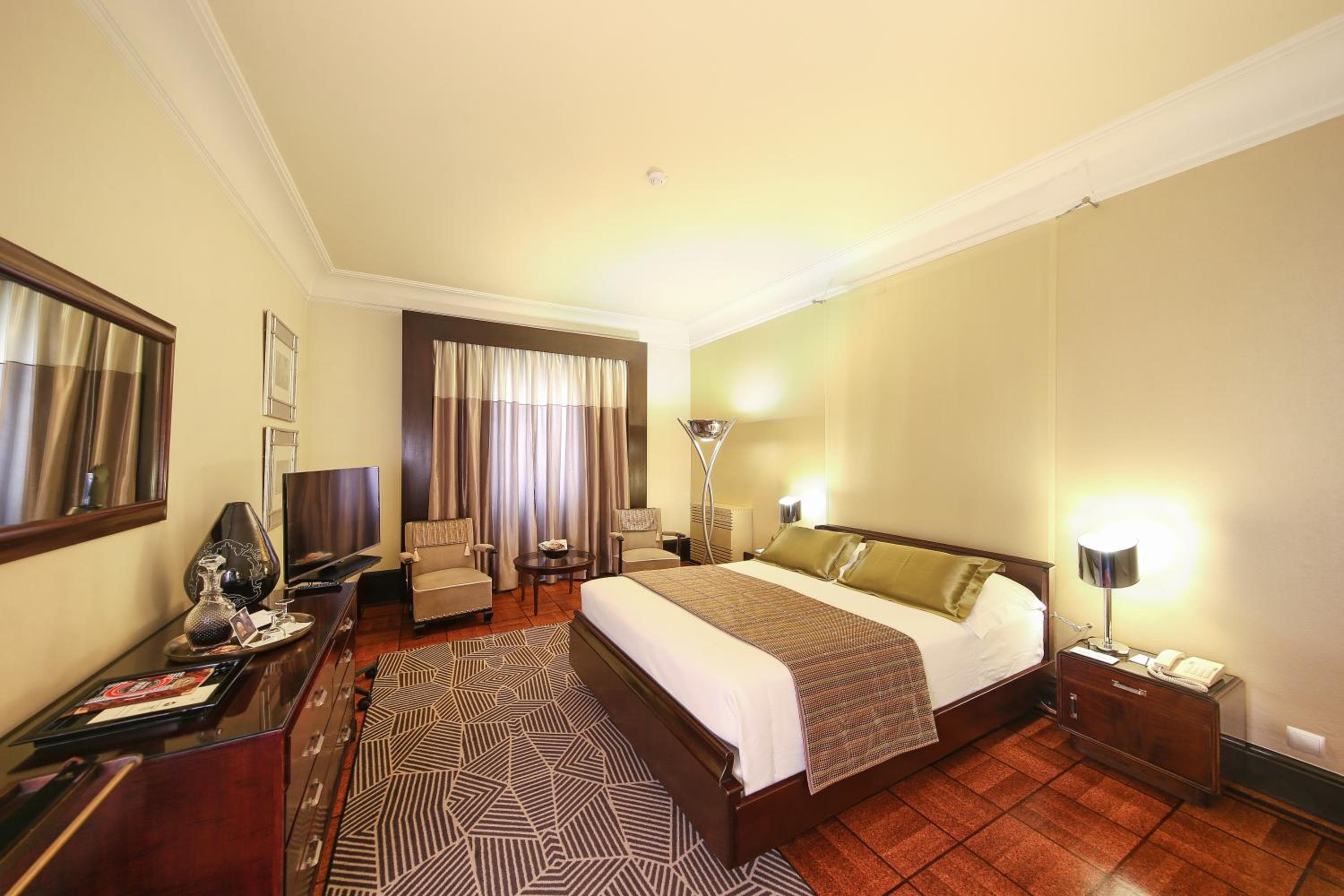 Hotel Britania Art Deco Lisboa — 16