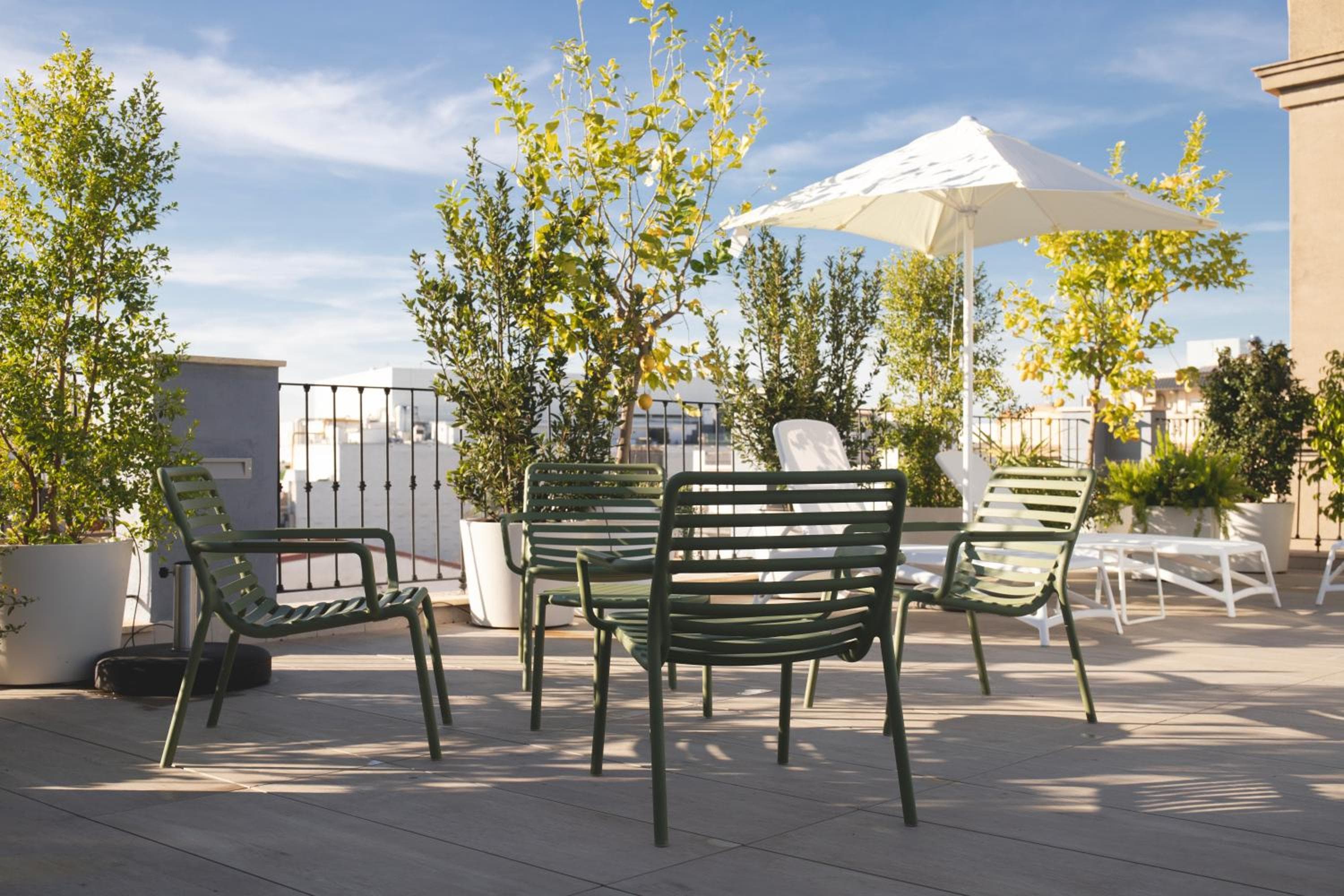 nQn Aparts & Suites Sevilla — 14