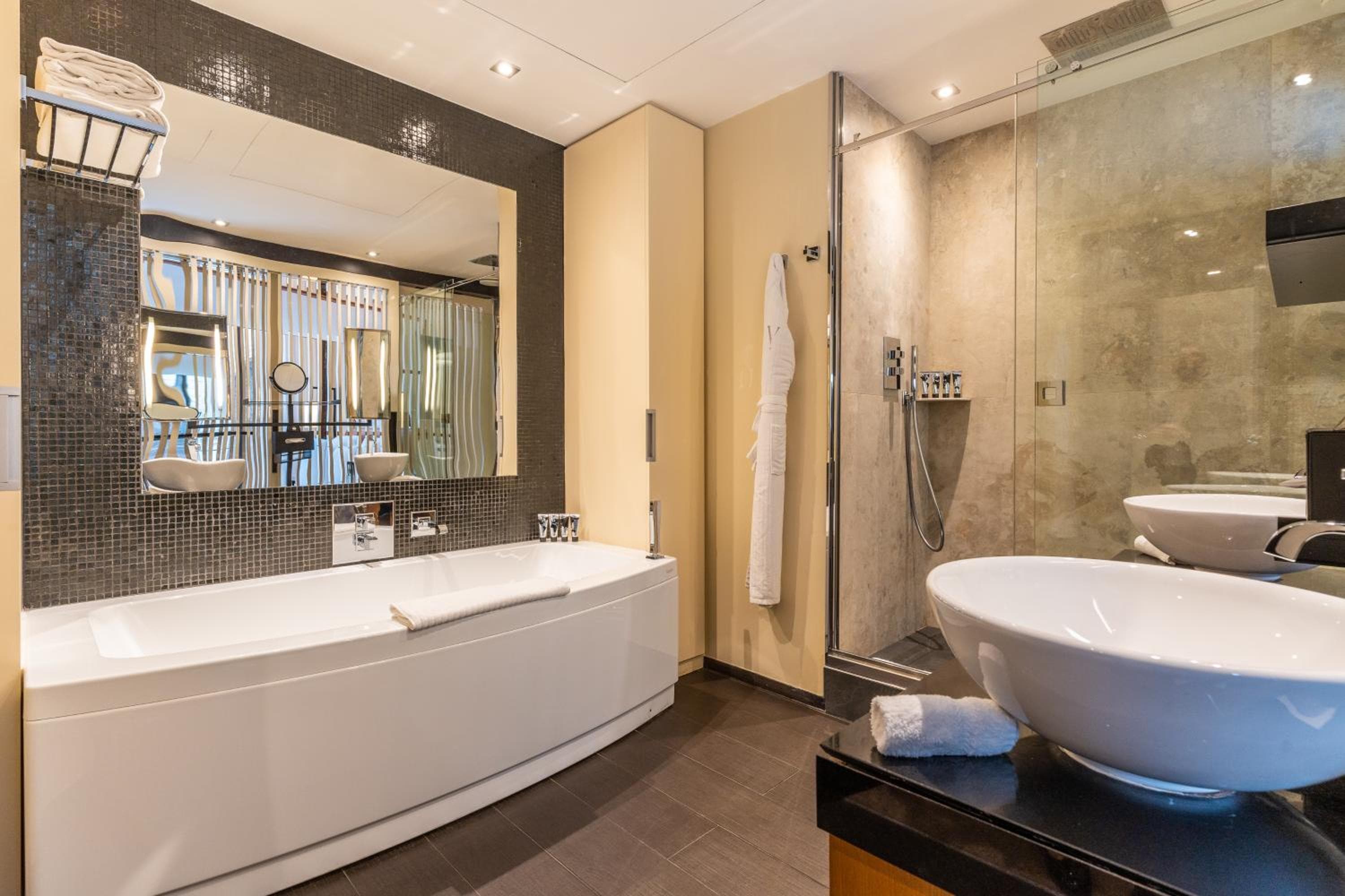 Five Seas Hotel Cannes, miembro de Design Hotels — 27