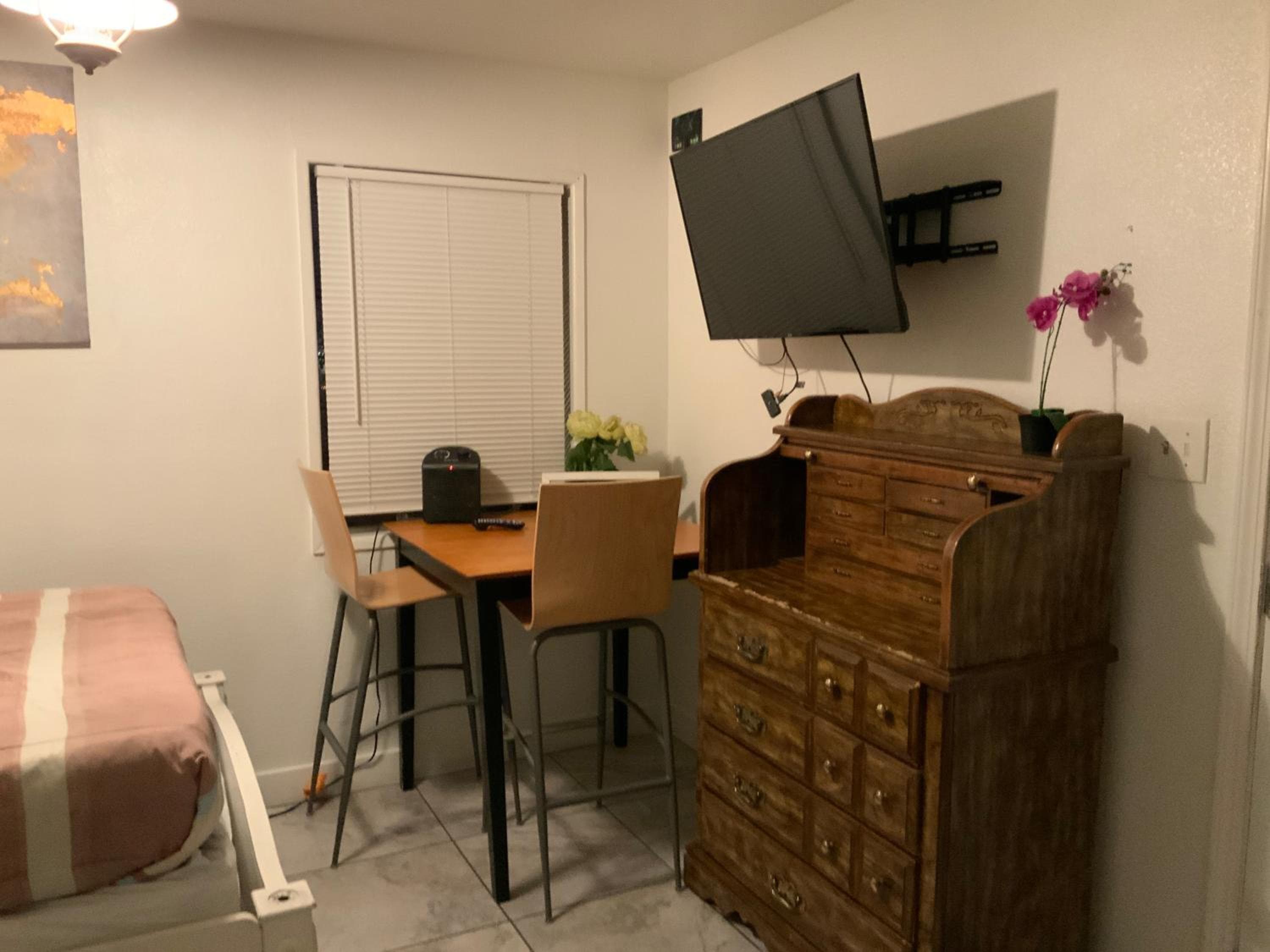 The Yellow Penthouse LLC — 10