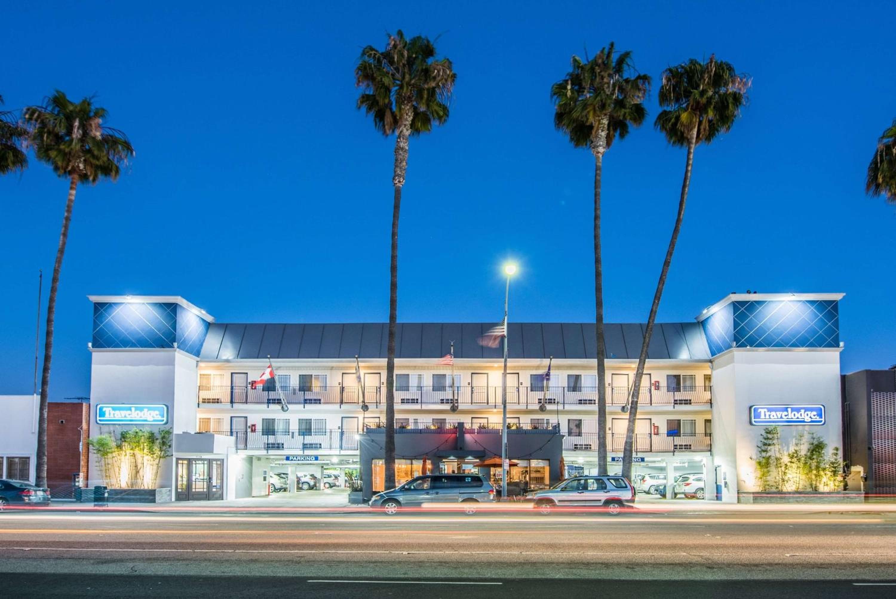 Travelodge by Wyndham Culver City — 9