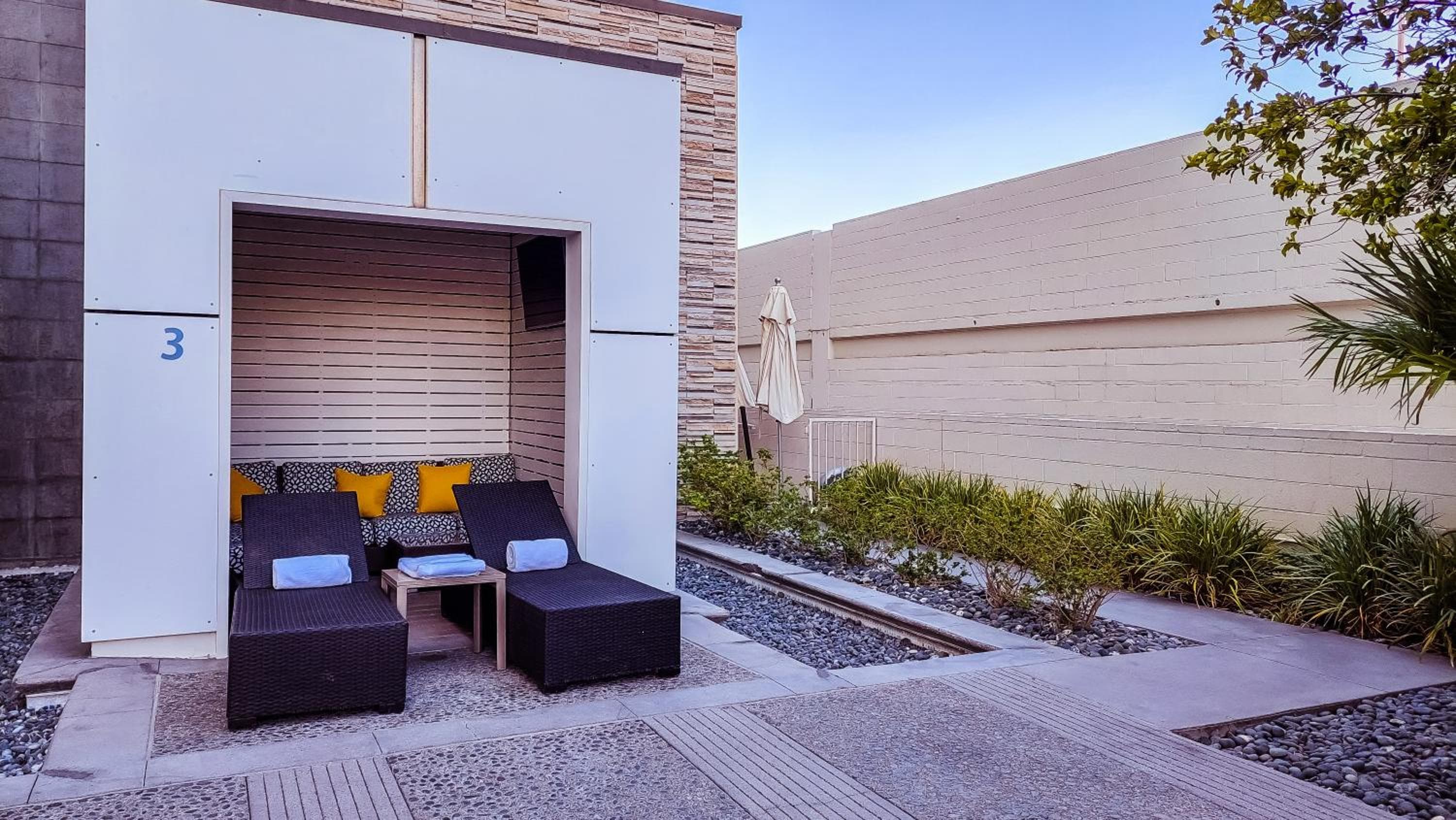 Luxury 53rd Flr Condo with Amazing Sunset View & Balcony NO ReFee at Palms Place — 4