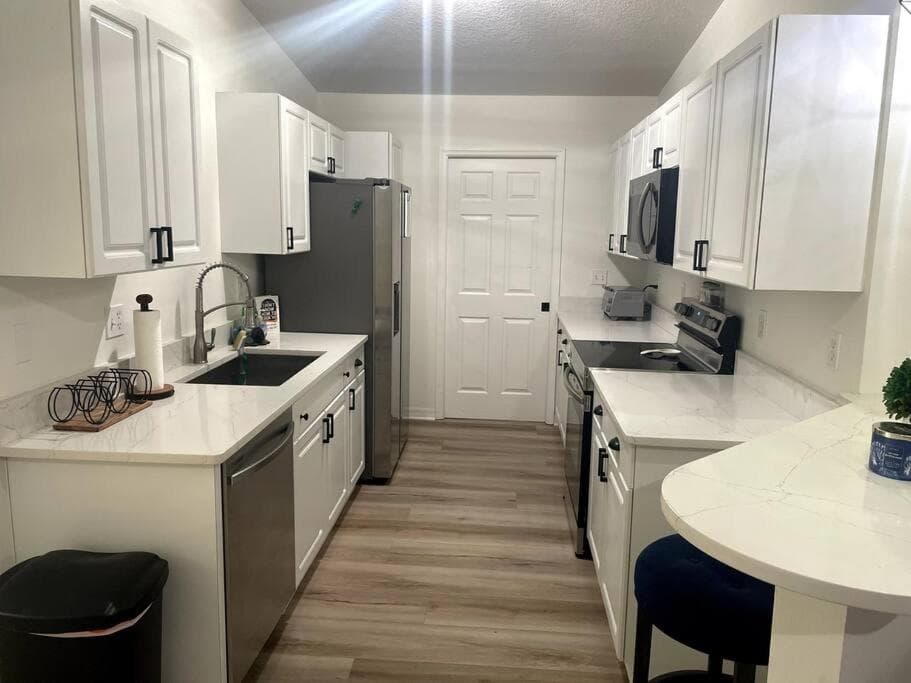 Riverside Riviera at Seminole Heights — 6