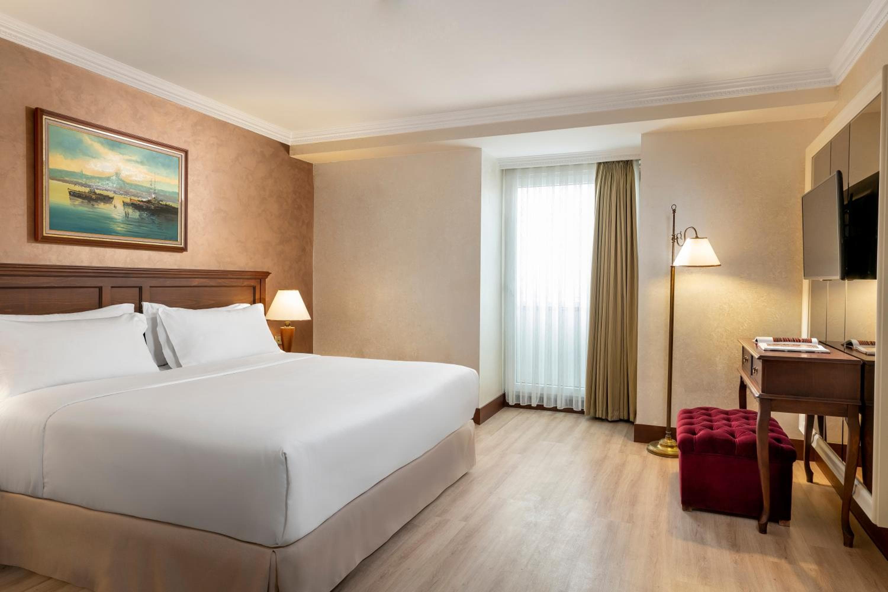 Occidental Taksim — 8