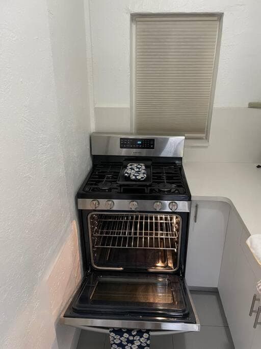 Cómodo apartamento moderno-ubicación céntrica. — 13