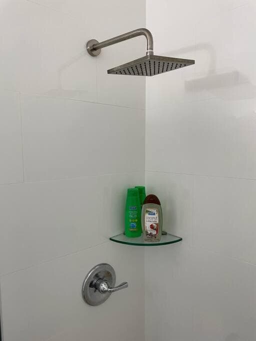 Cómodo apartamento moderno-ubicación céntrica. — 9