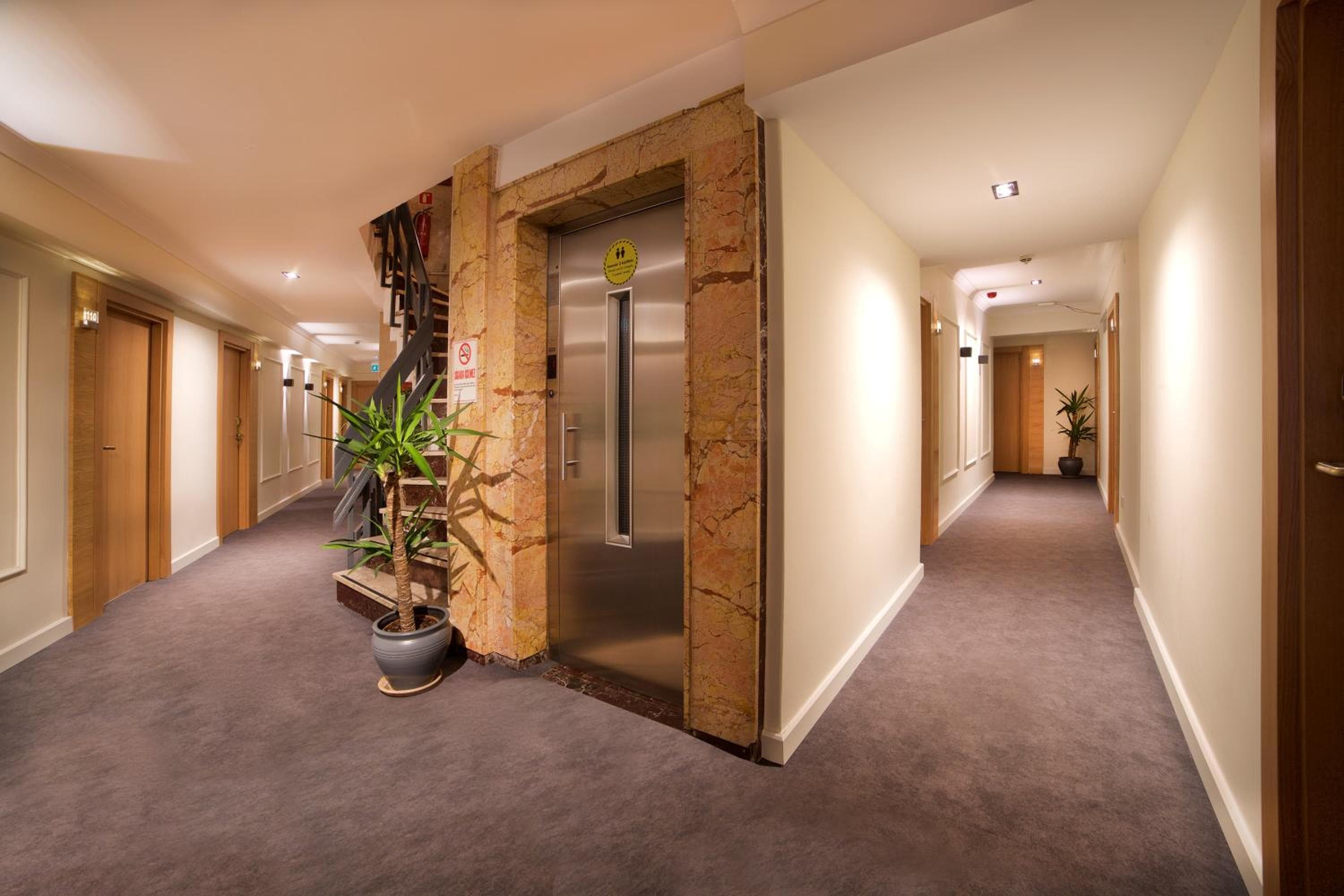 Barin Hotel — 17