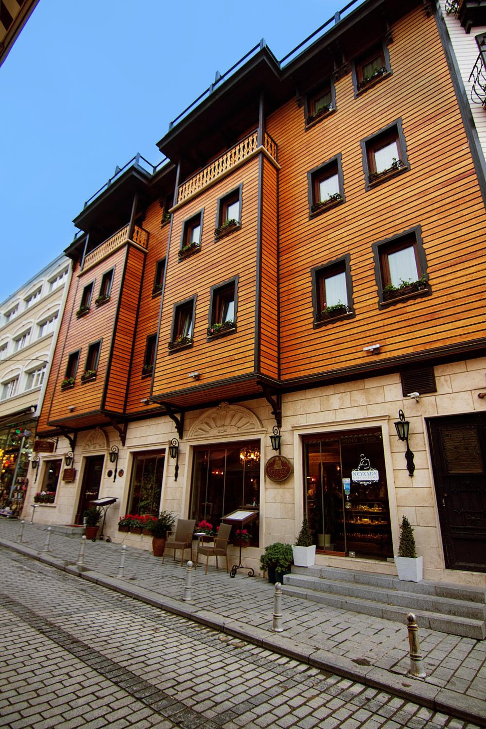Palazzo Sirkeci — 12