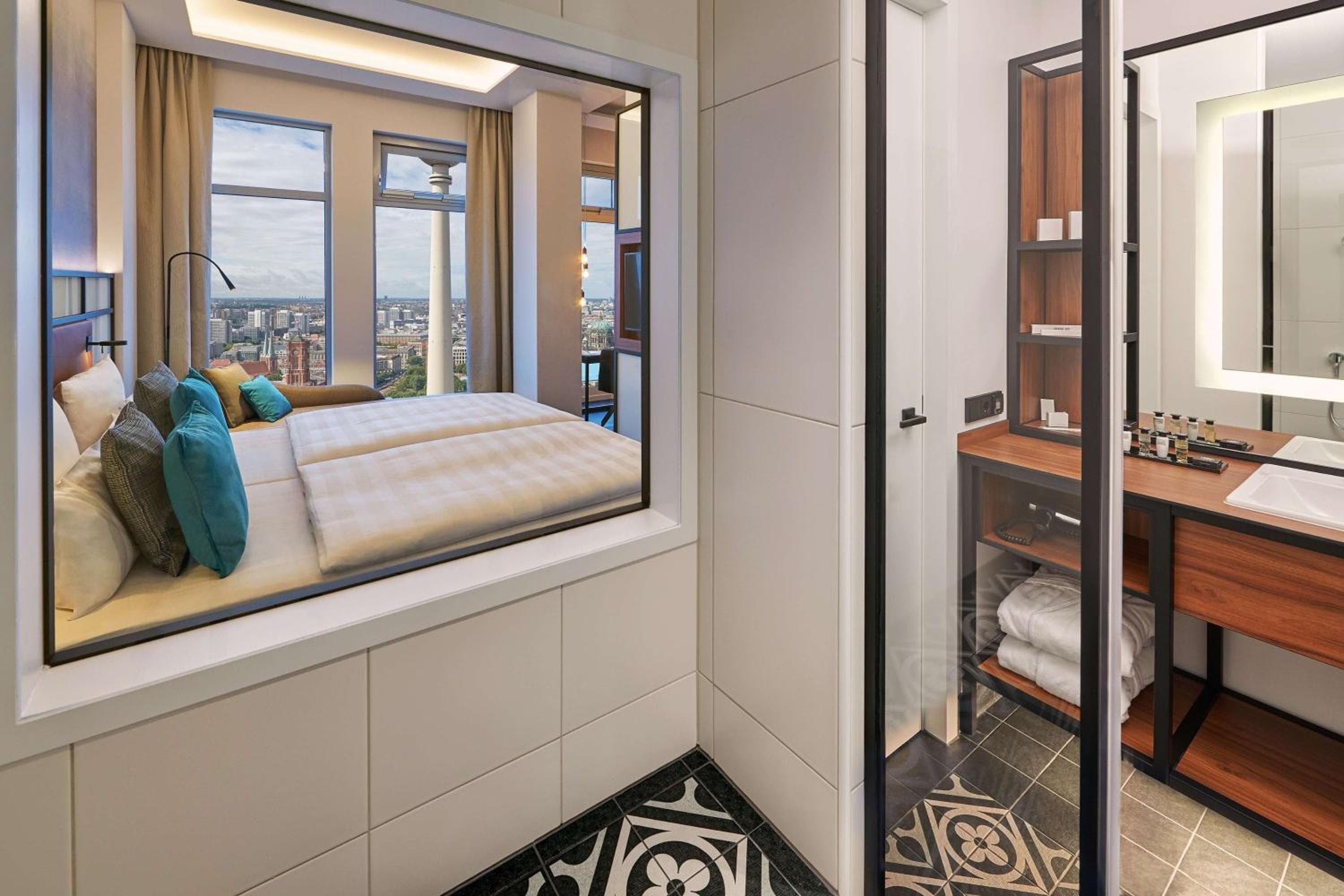 Park Inn by Radisson Berlin Alexanderplatz hotel, Alexanderplatz 7, Berlin, Germany — photo 24