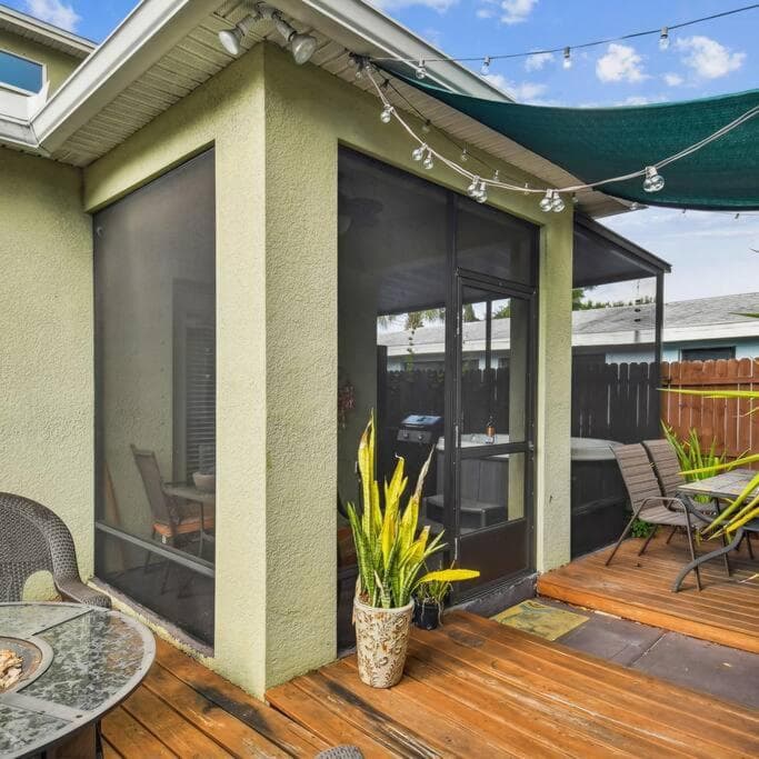 2 King Bed Hot Tub Home — 4