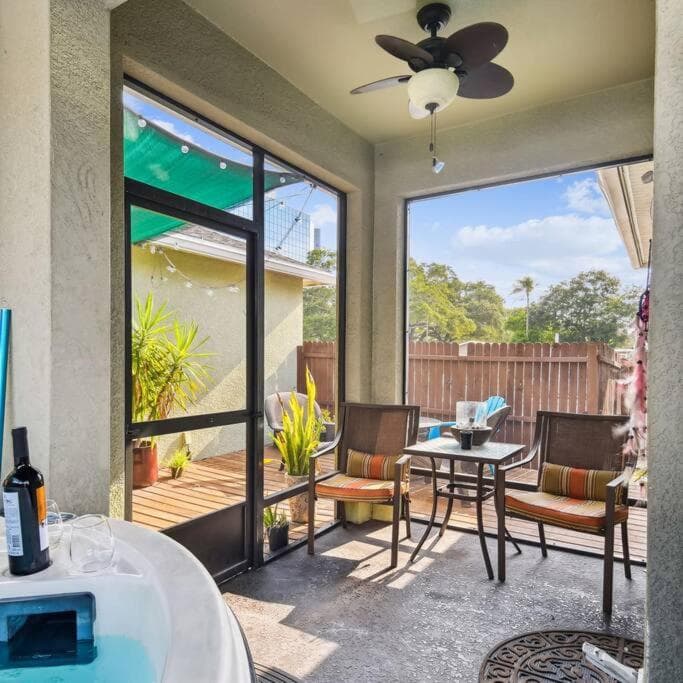 2 King Bed Hot Tub Home — 25