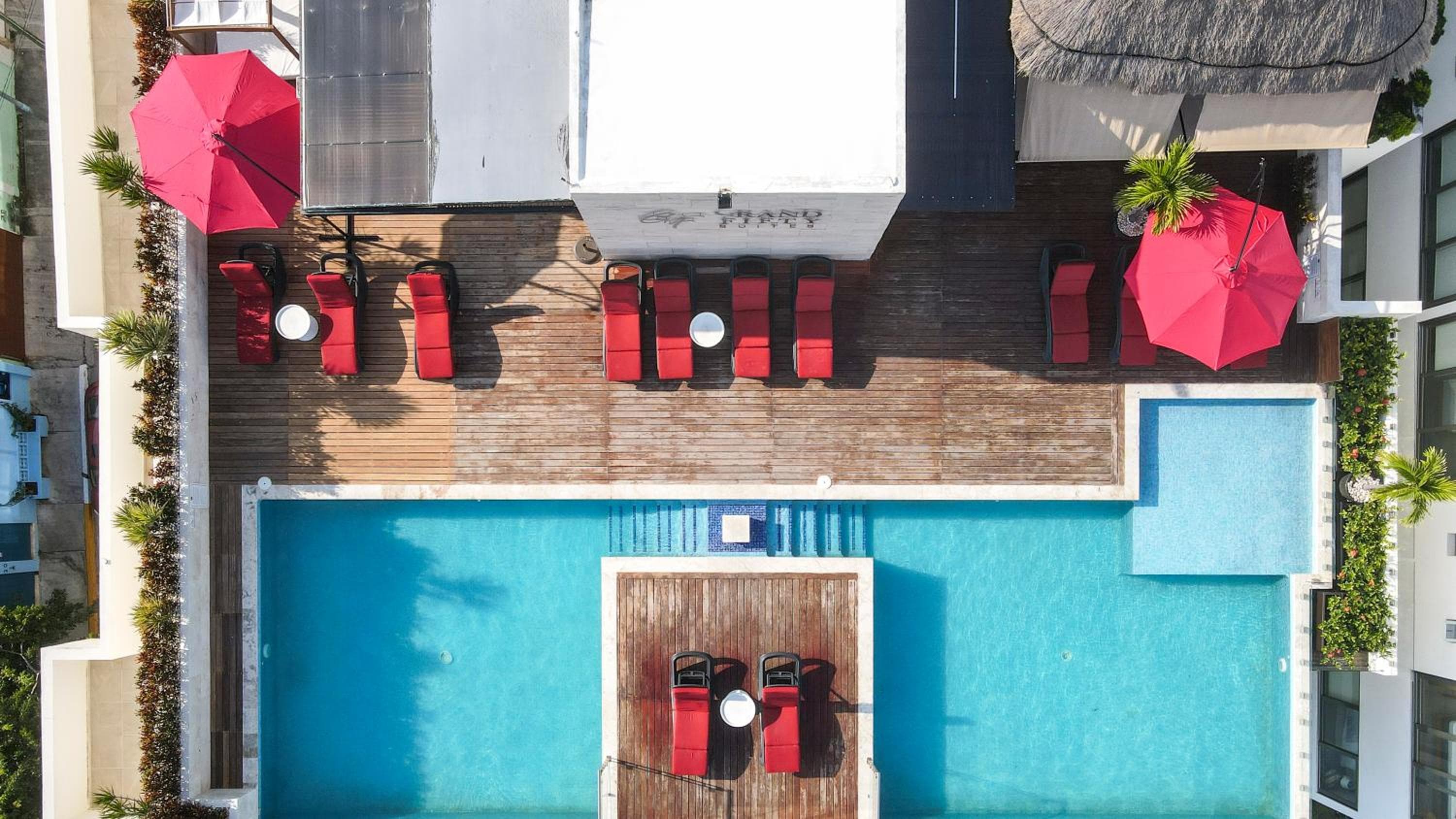 Grand Cincuenta Suites — 15