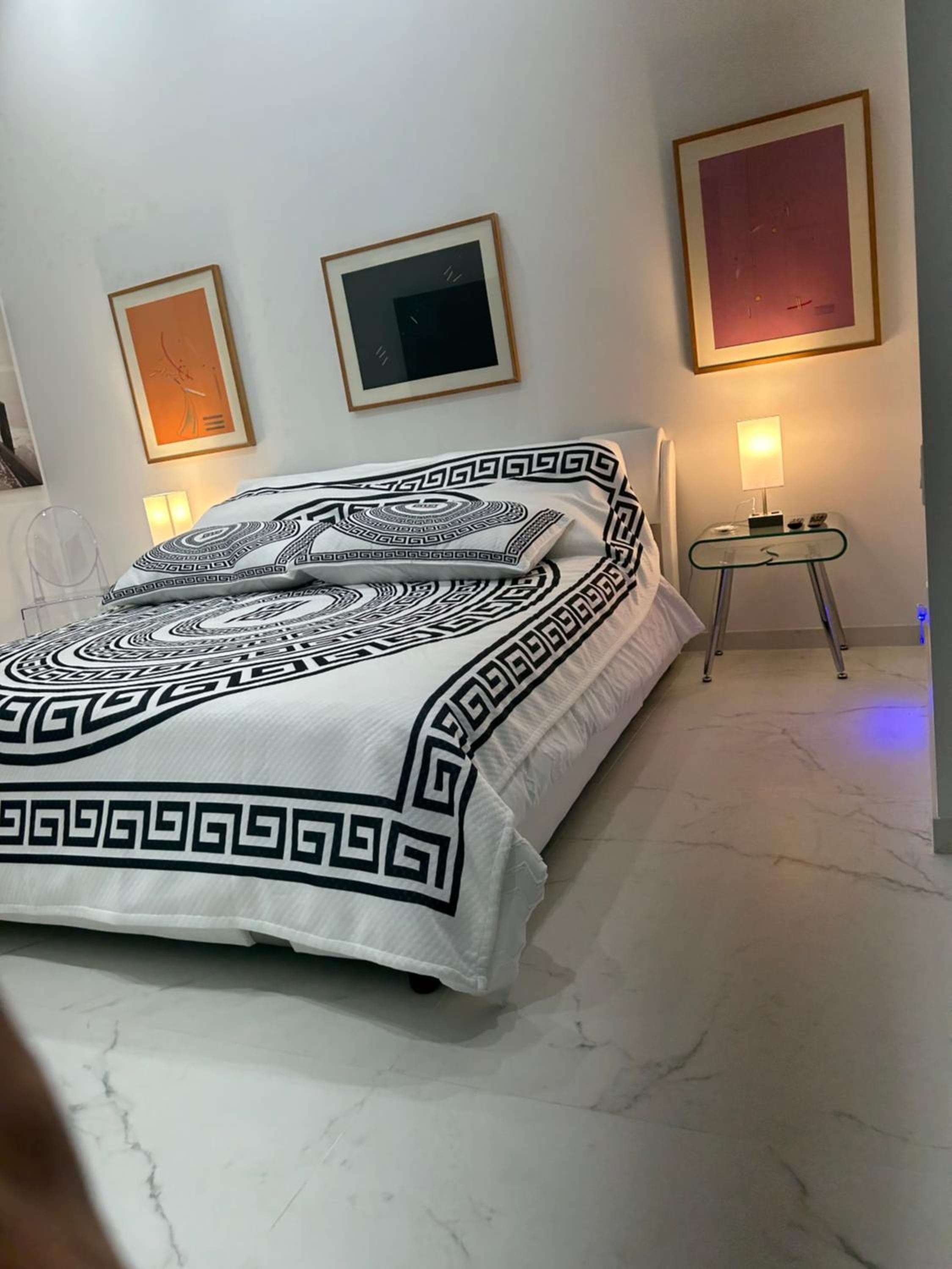 Men only clothing option guesthouse near Wilton Manors — 20