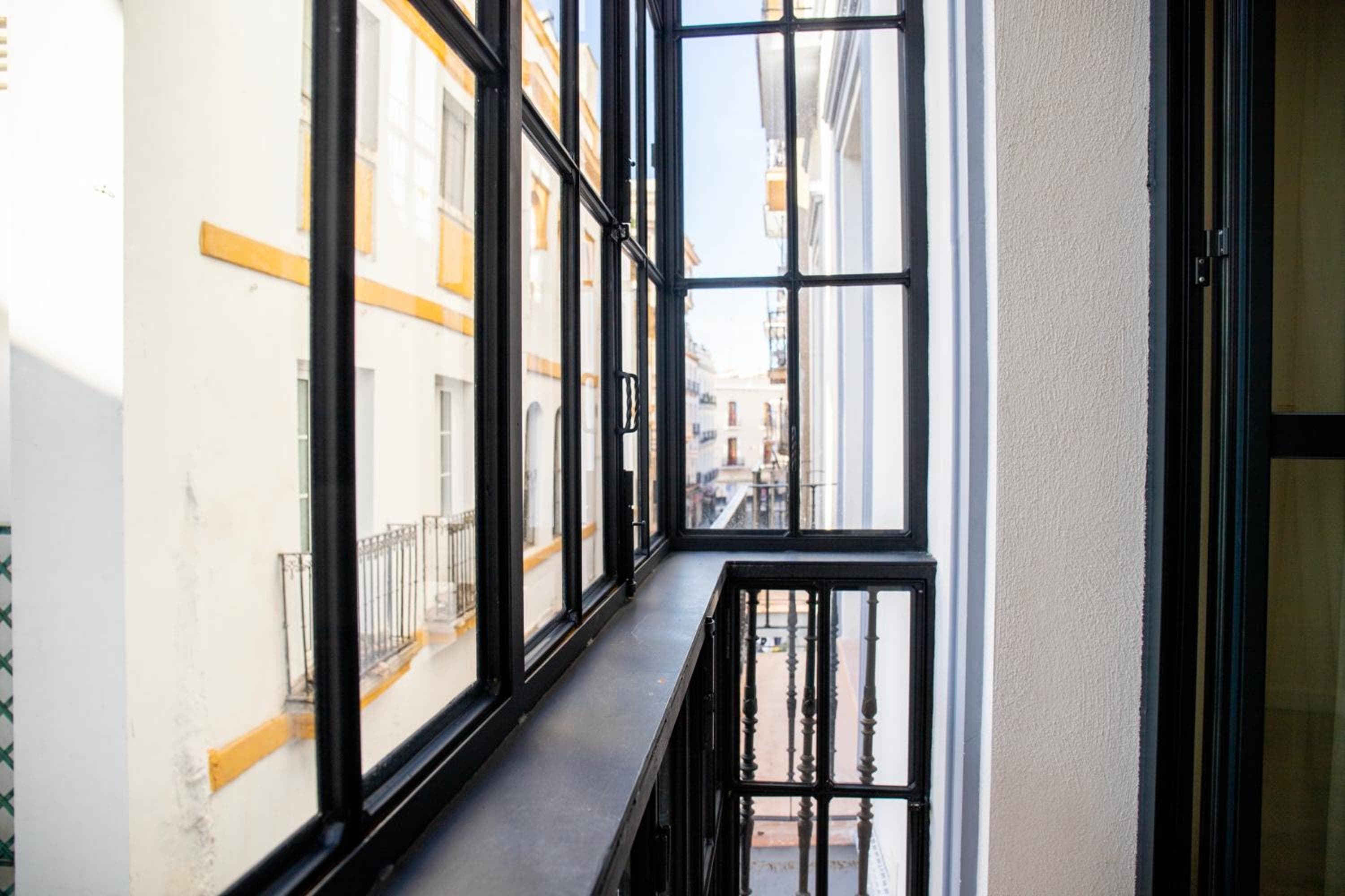 nQn Aparts & Suites Sevilla — 16