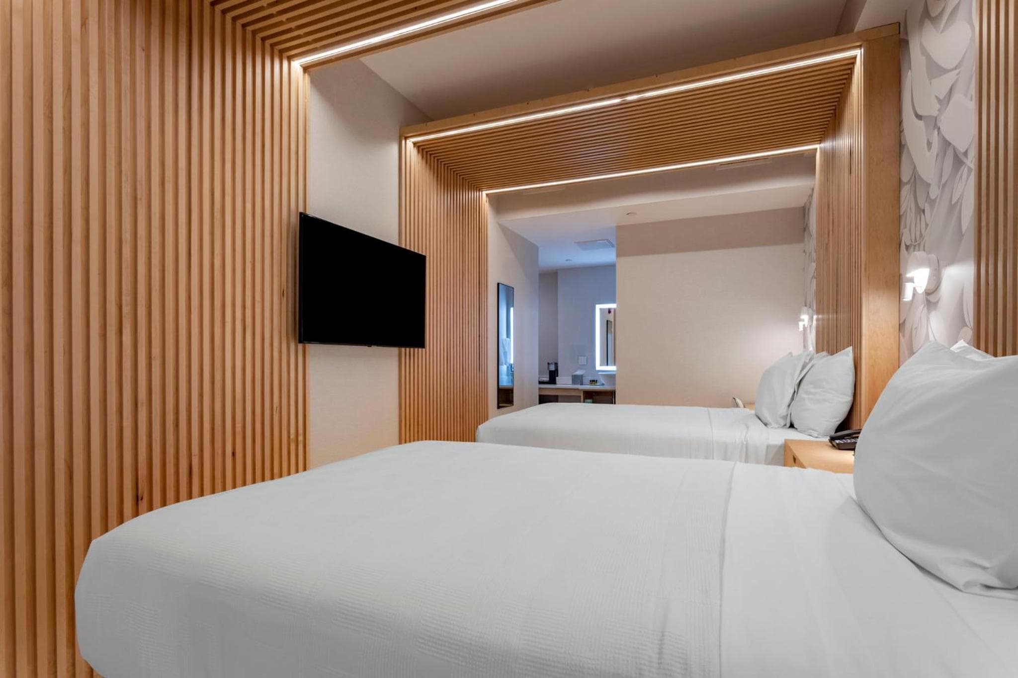 Best Western Plus Soho Hotel — 16