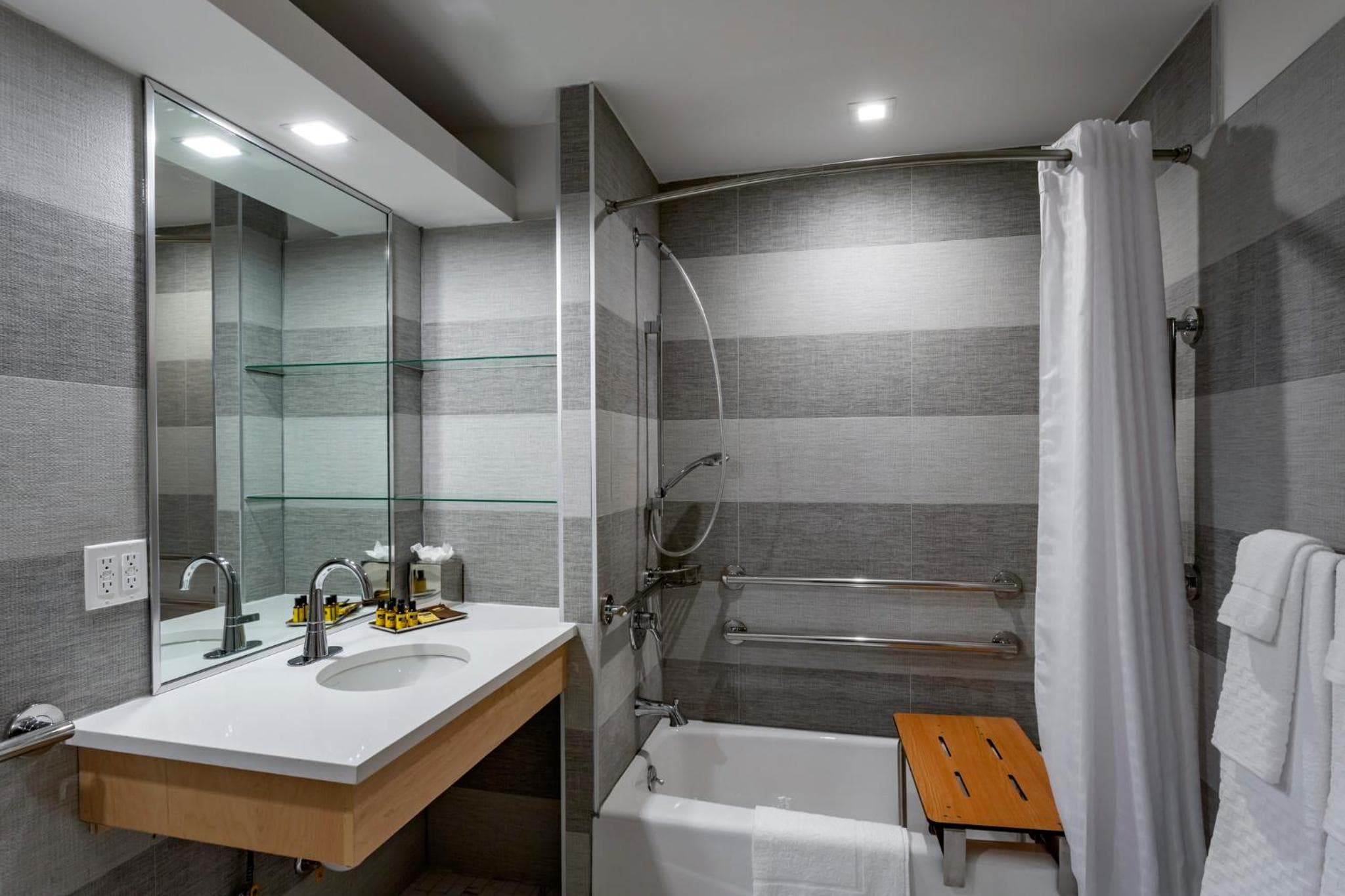 Best Western Plus Soho Hotel — 22