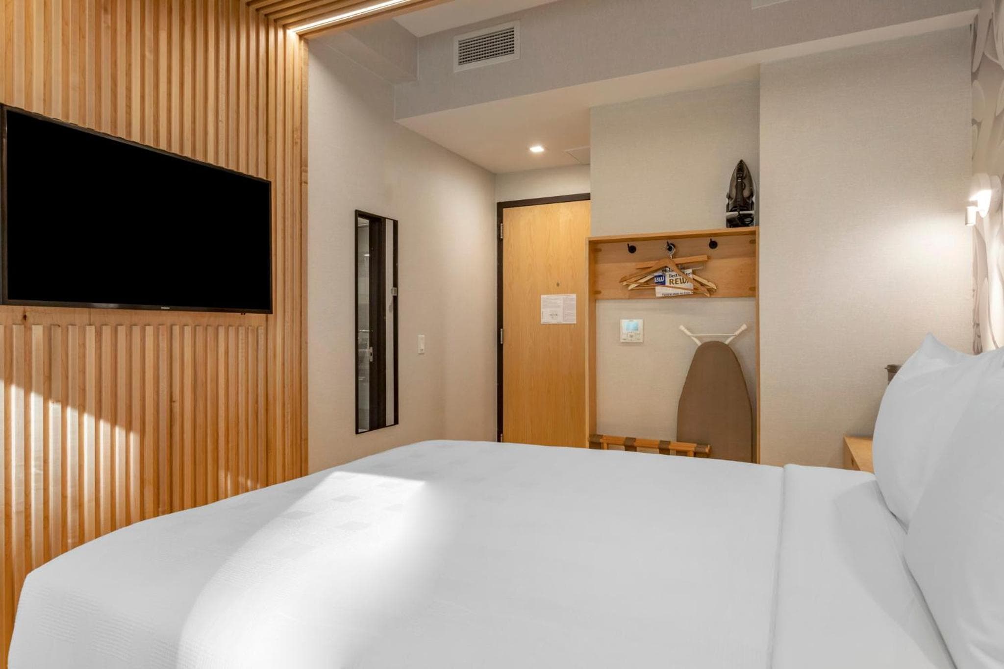 Best Western Plus Soho Hotel — 24