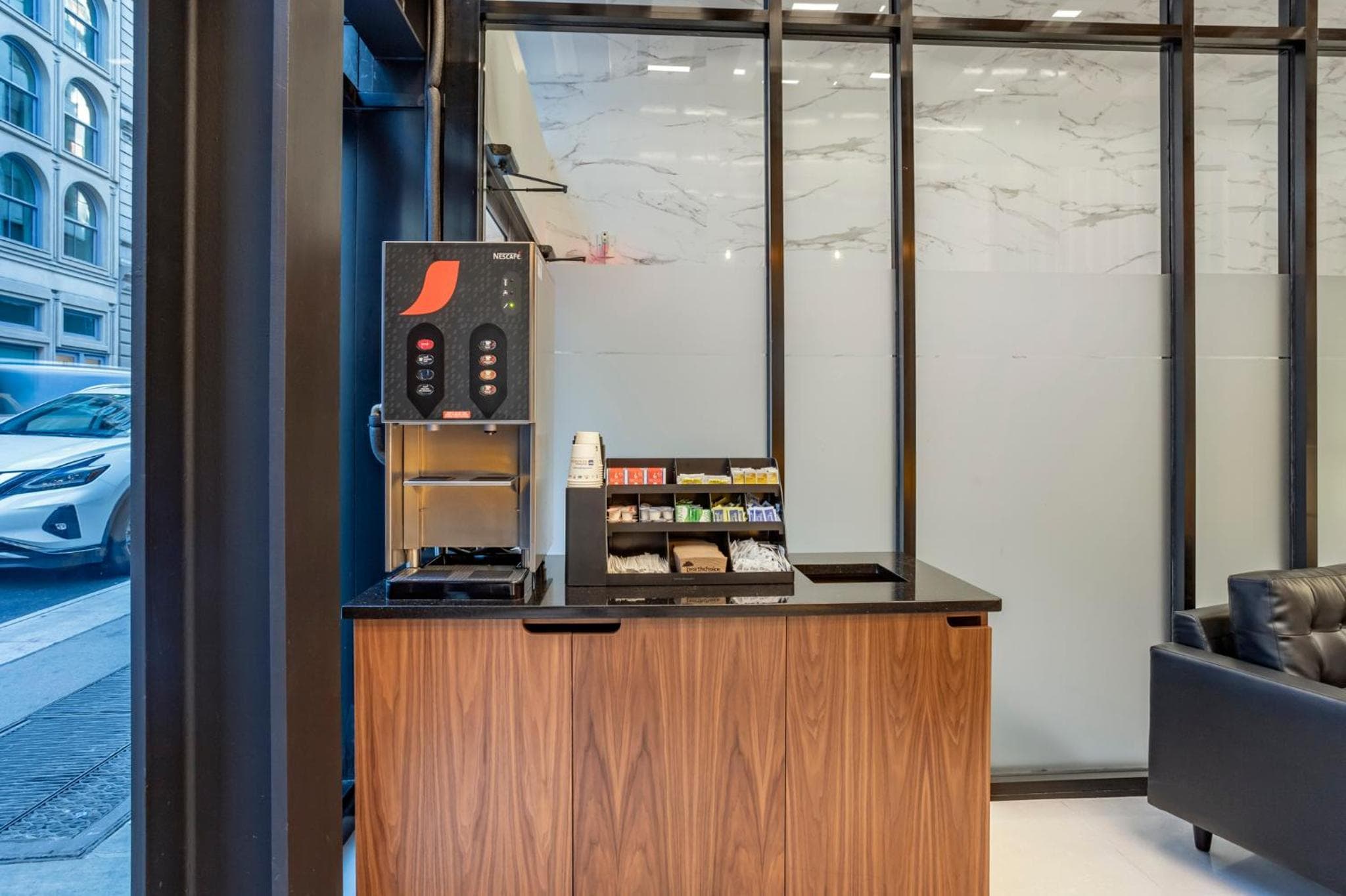 Best Western Plus Soho Hotel — 4