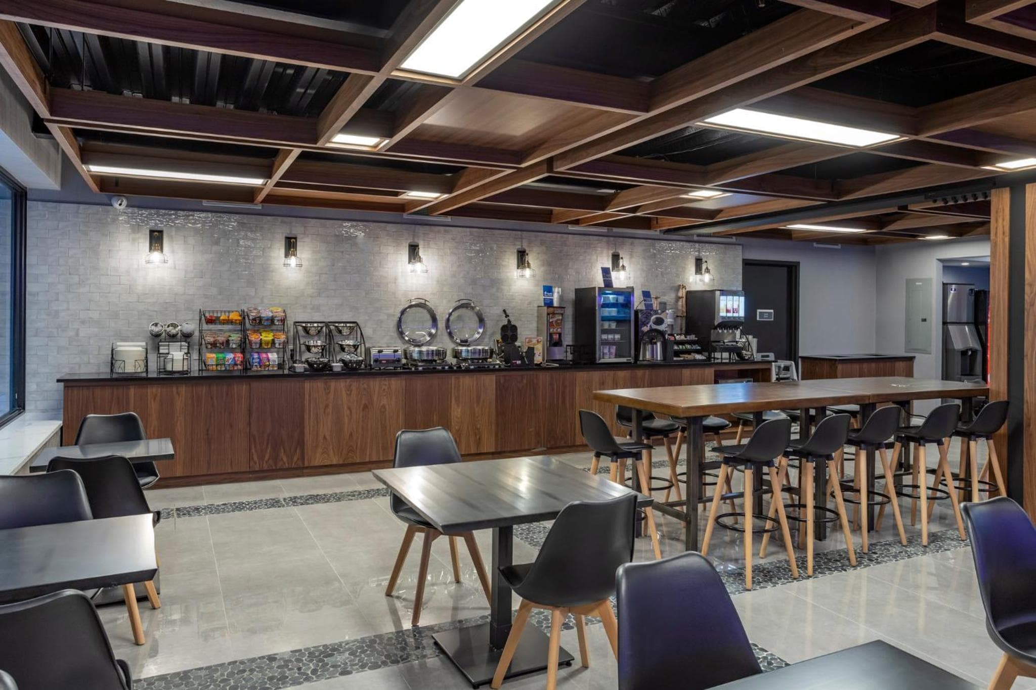 Best Western Plus Soho Hotel — 28