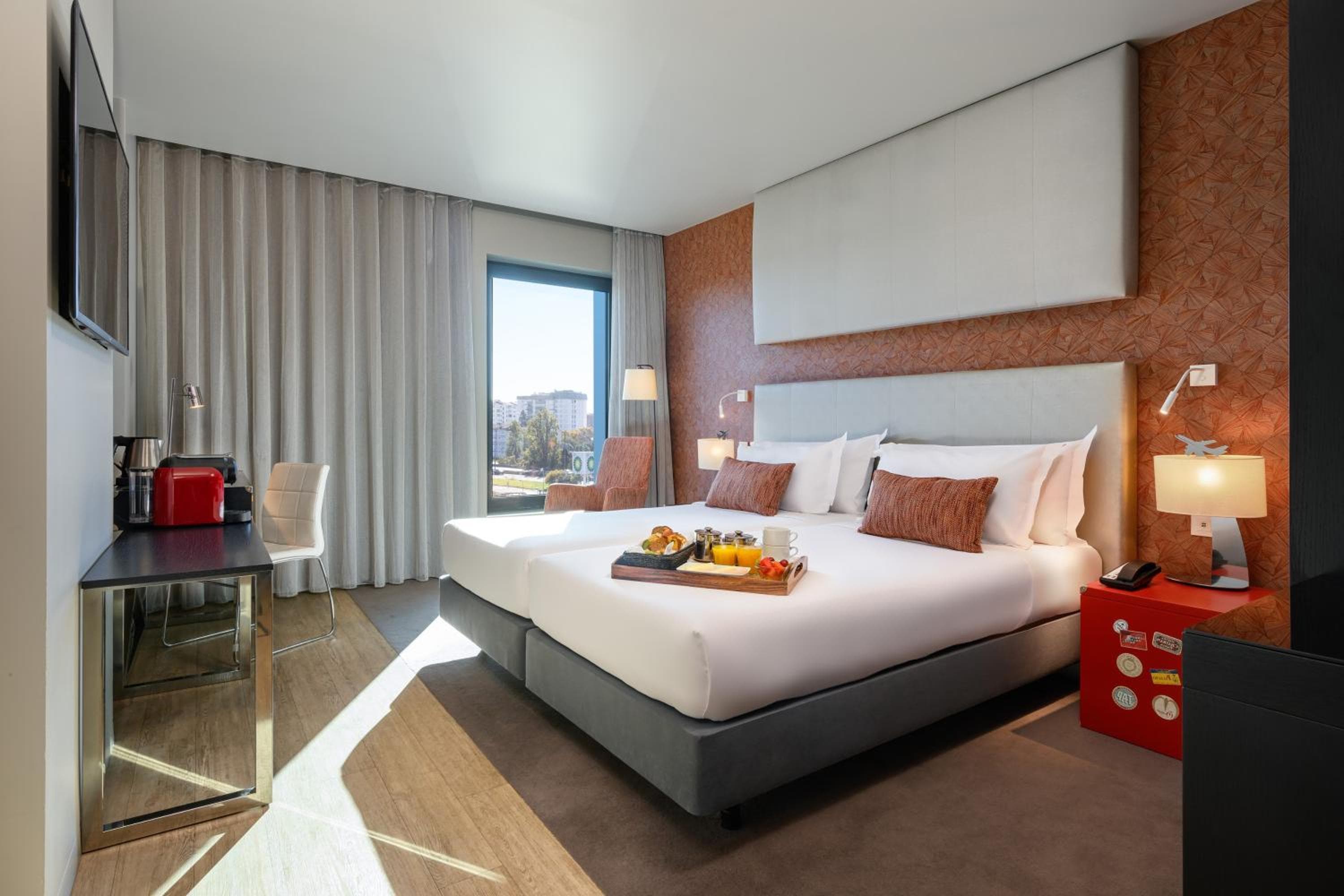 Meliá Lisboa Aeroporto hotel, Rua C, Aeroporto Internacional de Lisboa, Lisbon, Portugal — photo 63