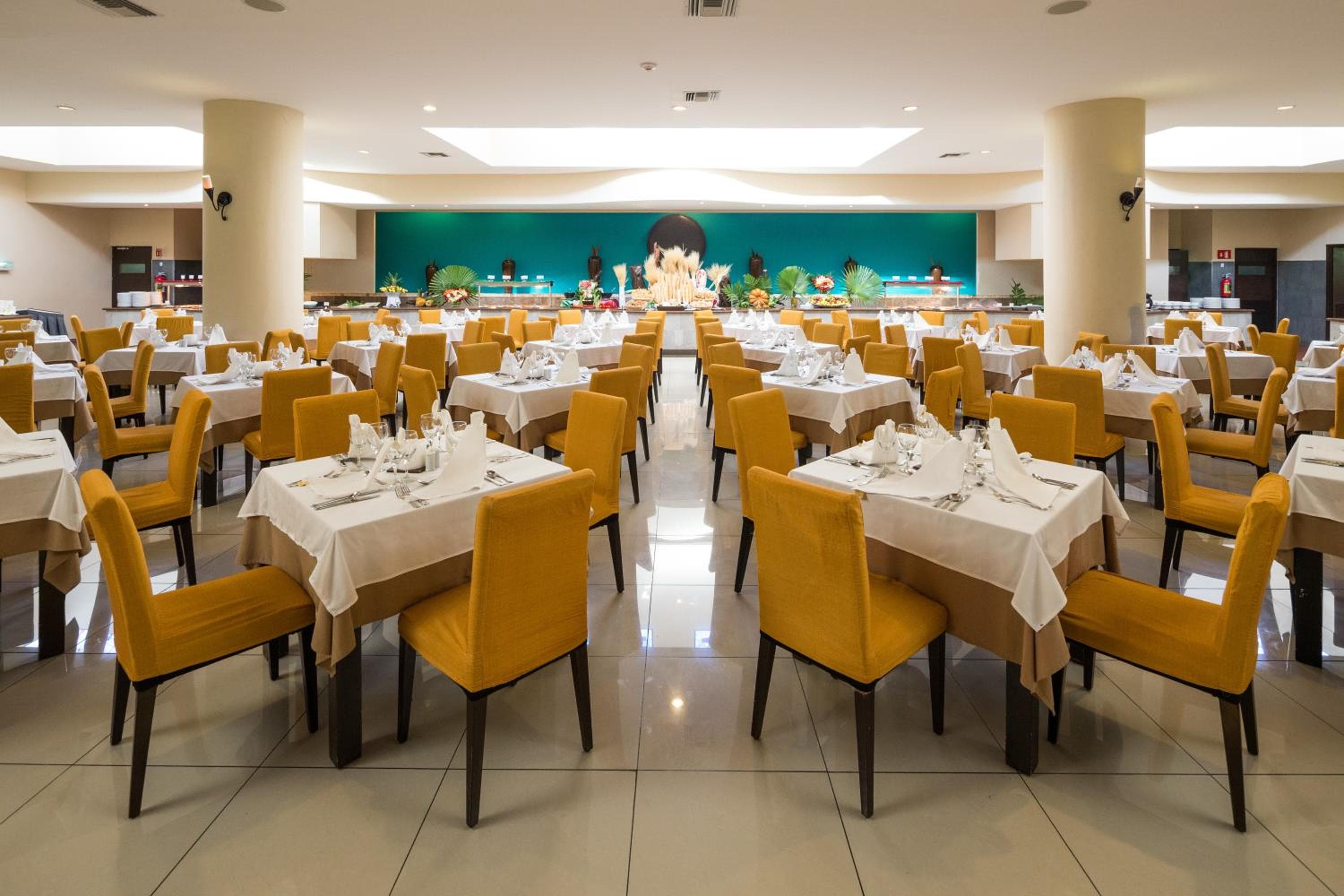 BlueBay Grand Esmeralda-All Inclusive — 24