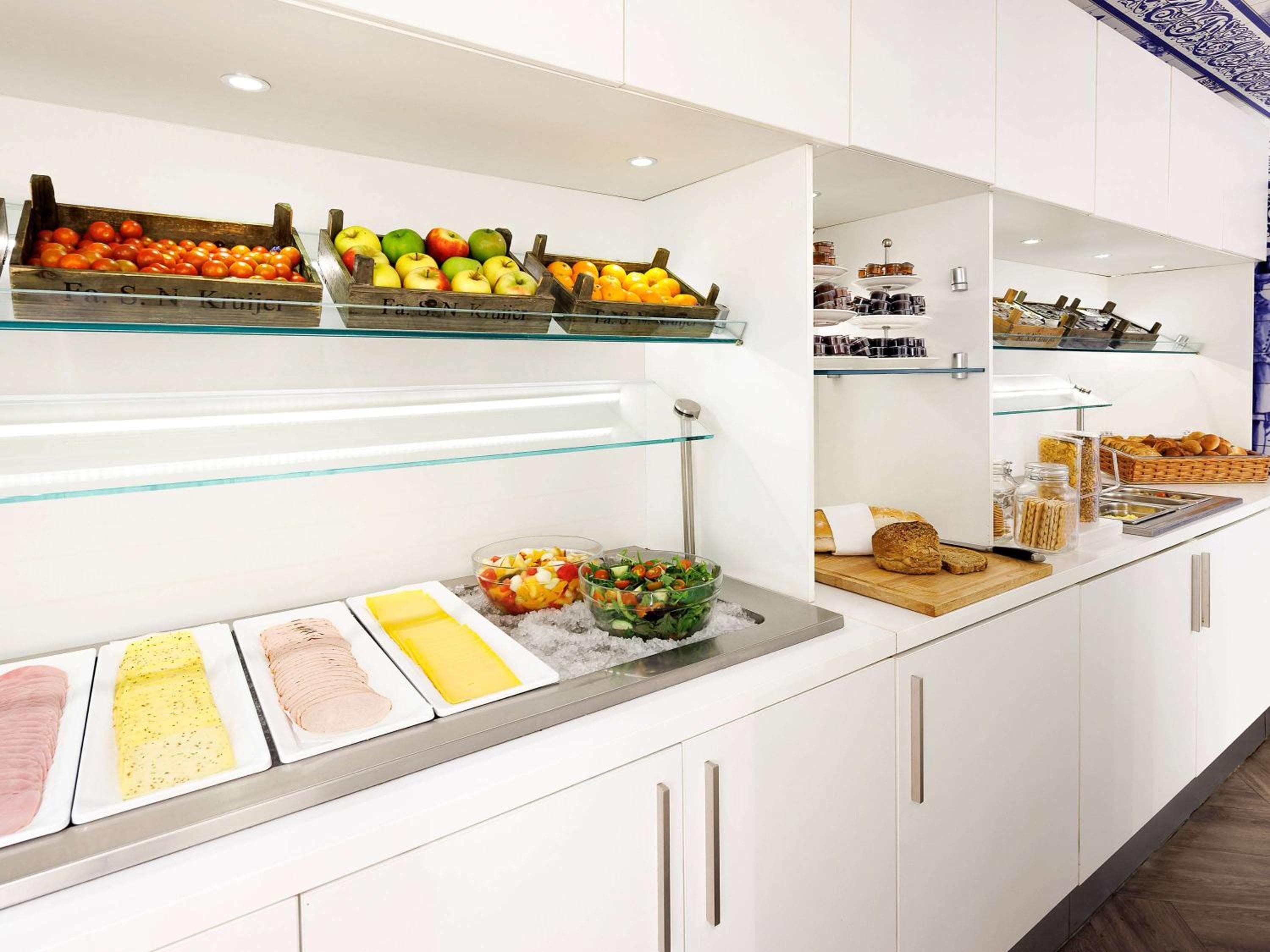 ibis Styles Stazione Centrale di Amsterdam — 23