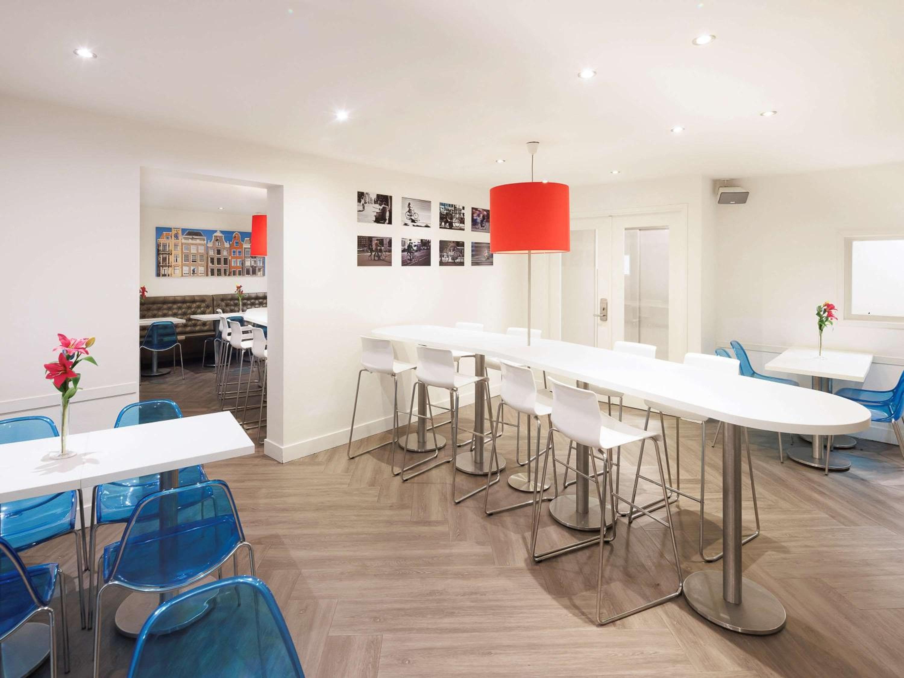 ibis Styles Stazione Centrale di Amsterdam — 12