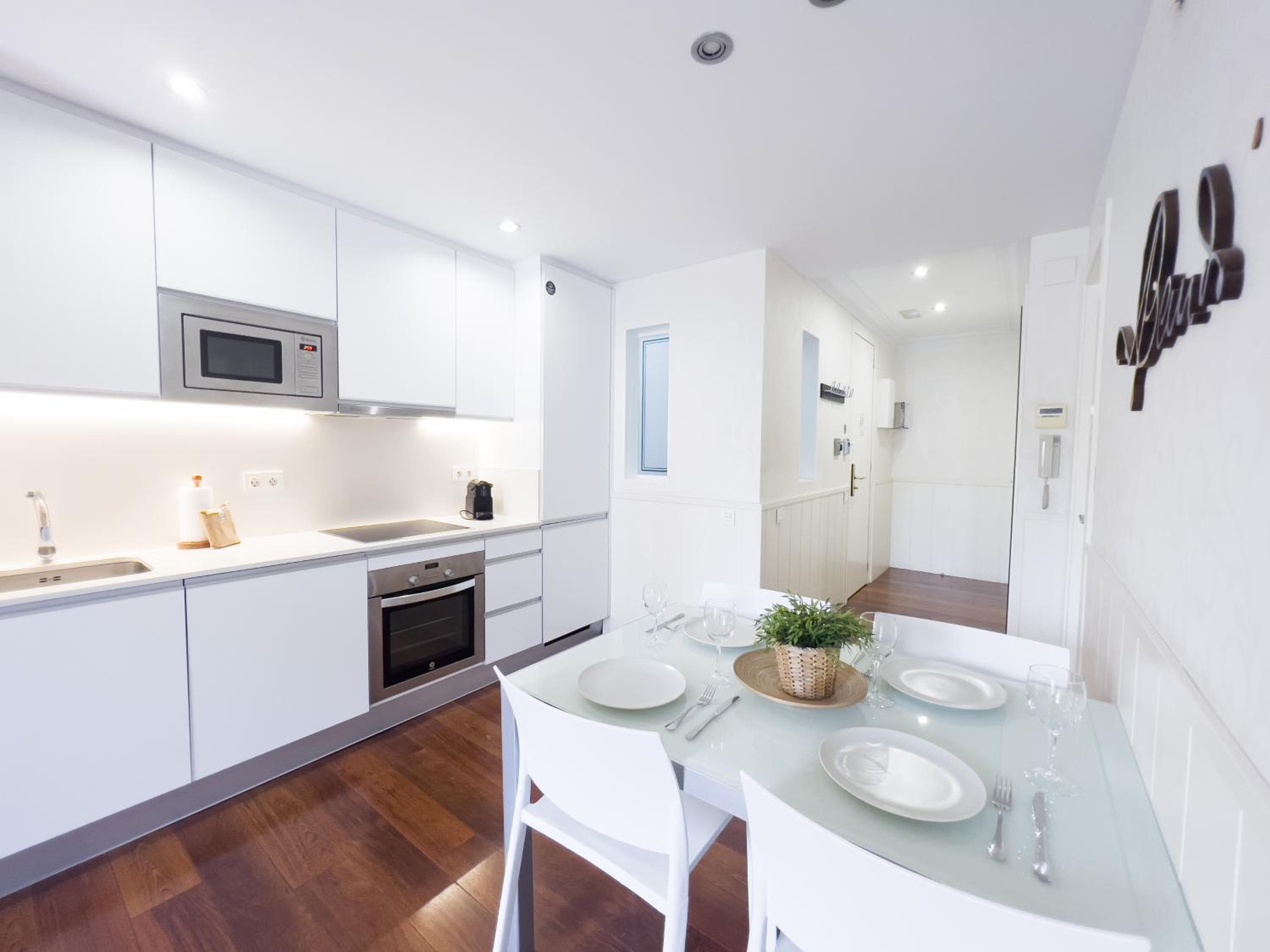 Apartamentos Enjoybcn Gaudí — 22
