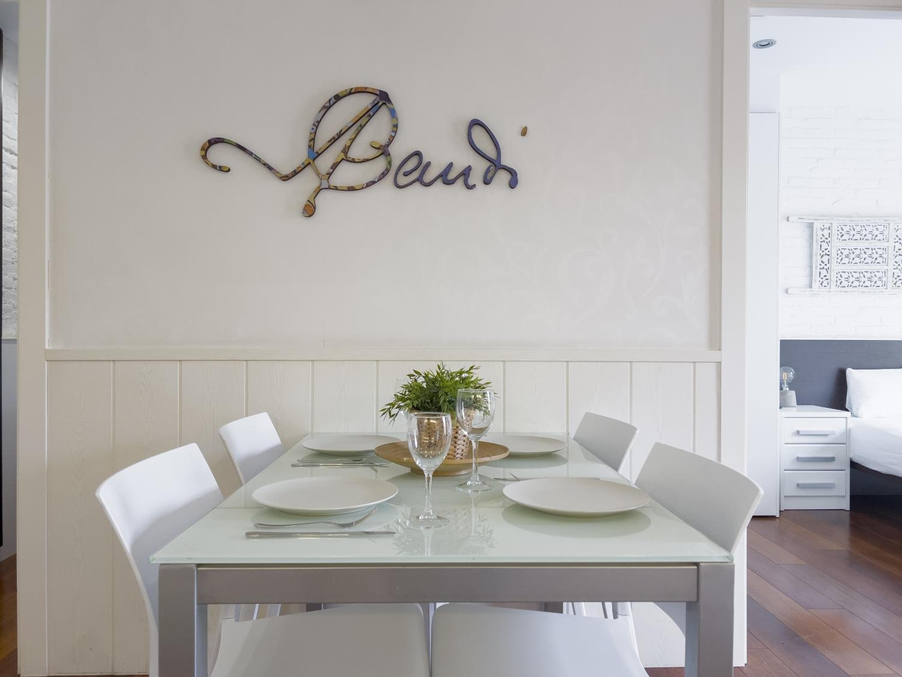 Apartamentos Enjoybcn Gaudí — 30