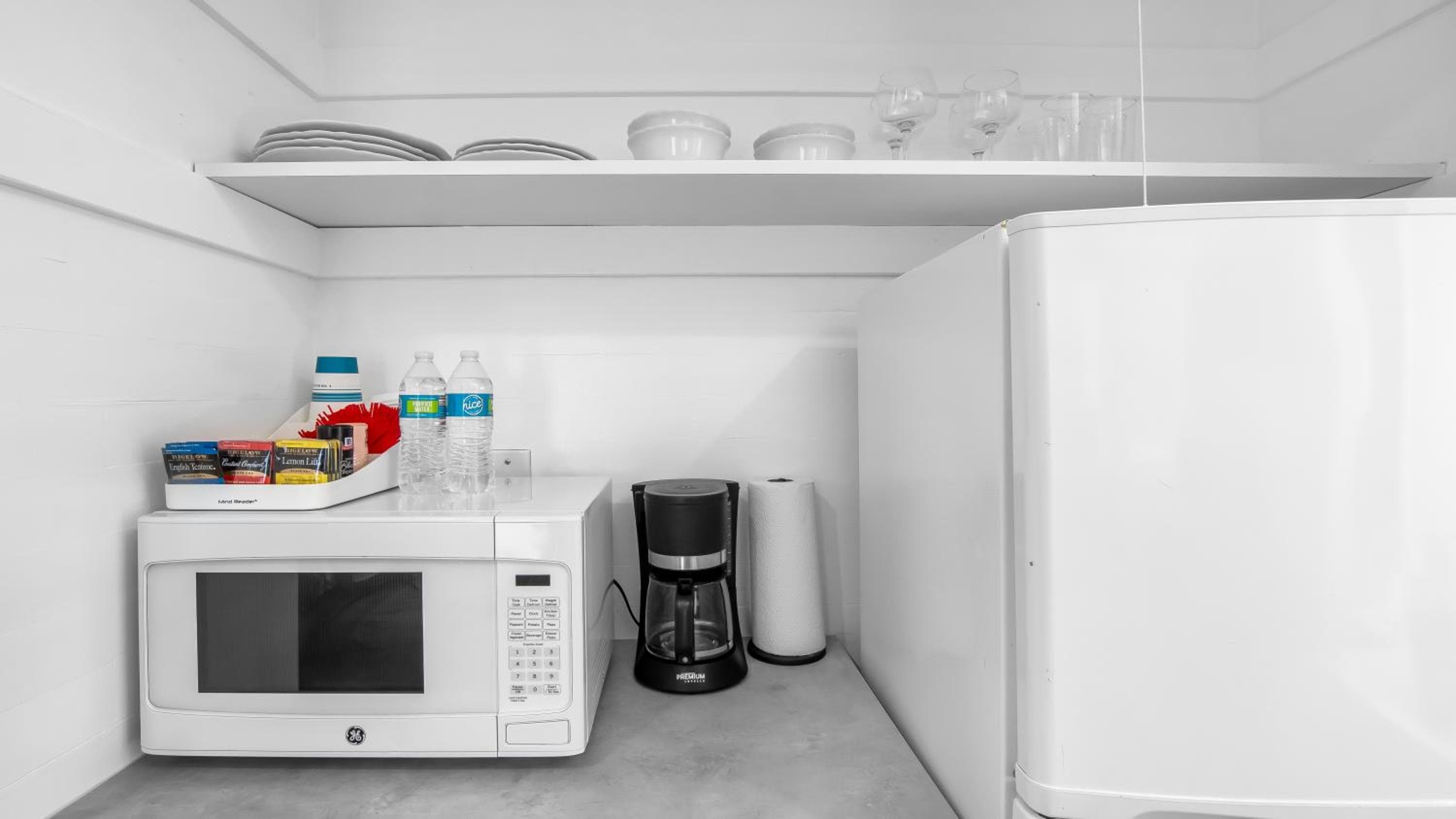 Cozy 1 BDR Unit by Beach, Mall, & Downtown FTL — 10