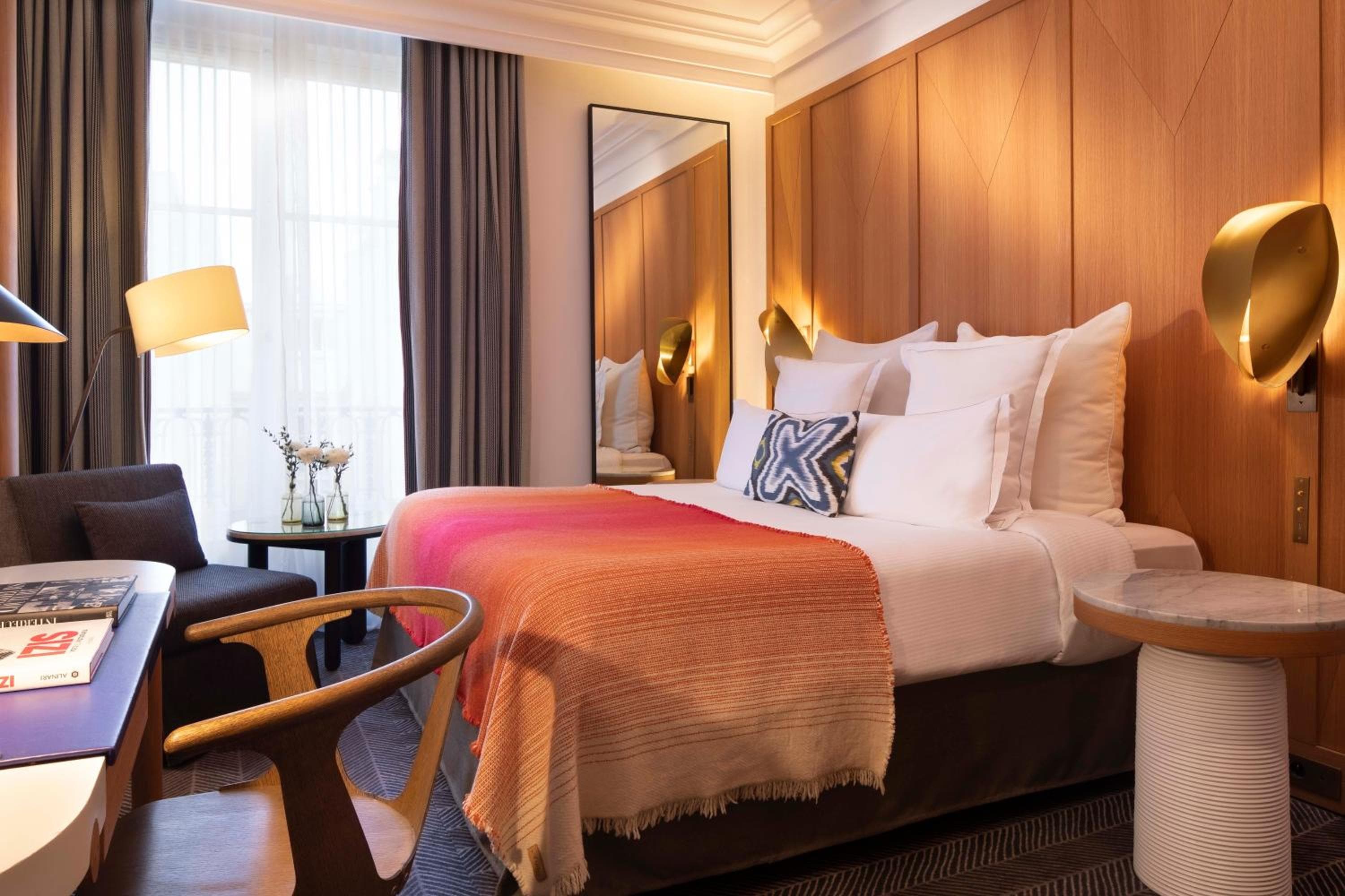 Hôtel Vernet Champs Elysées Paris — 10