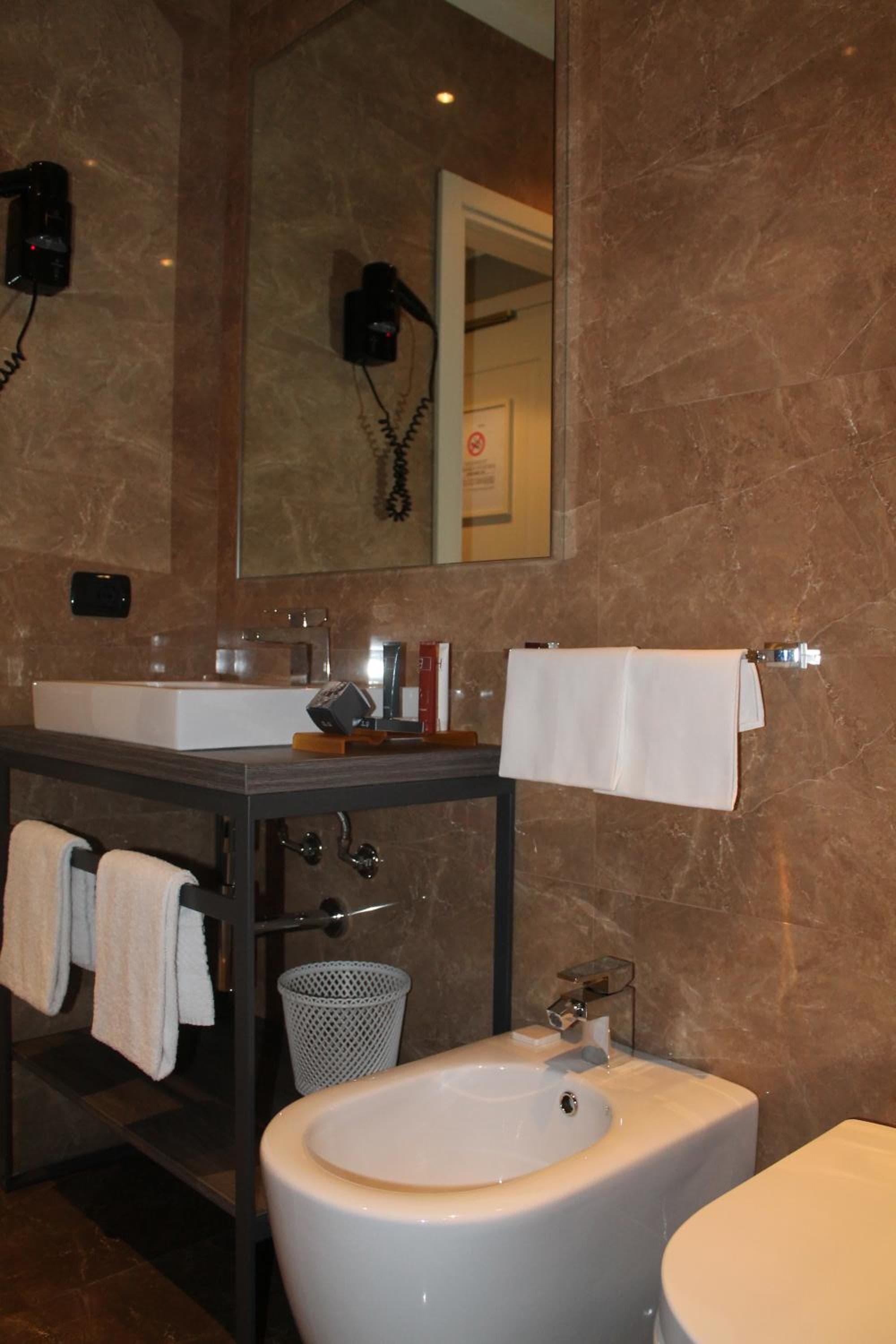 Albergo Mozart — 22