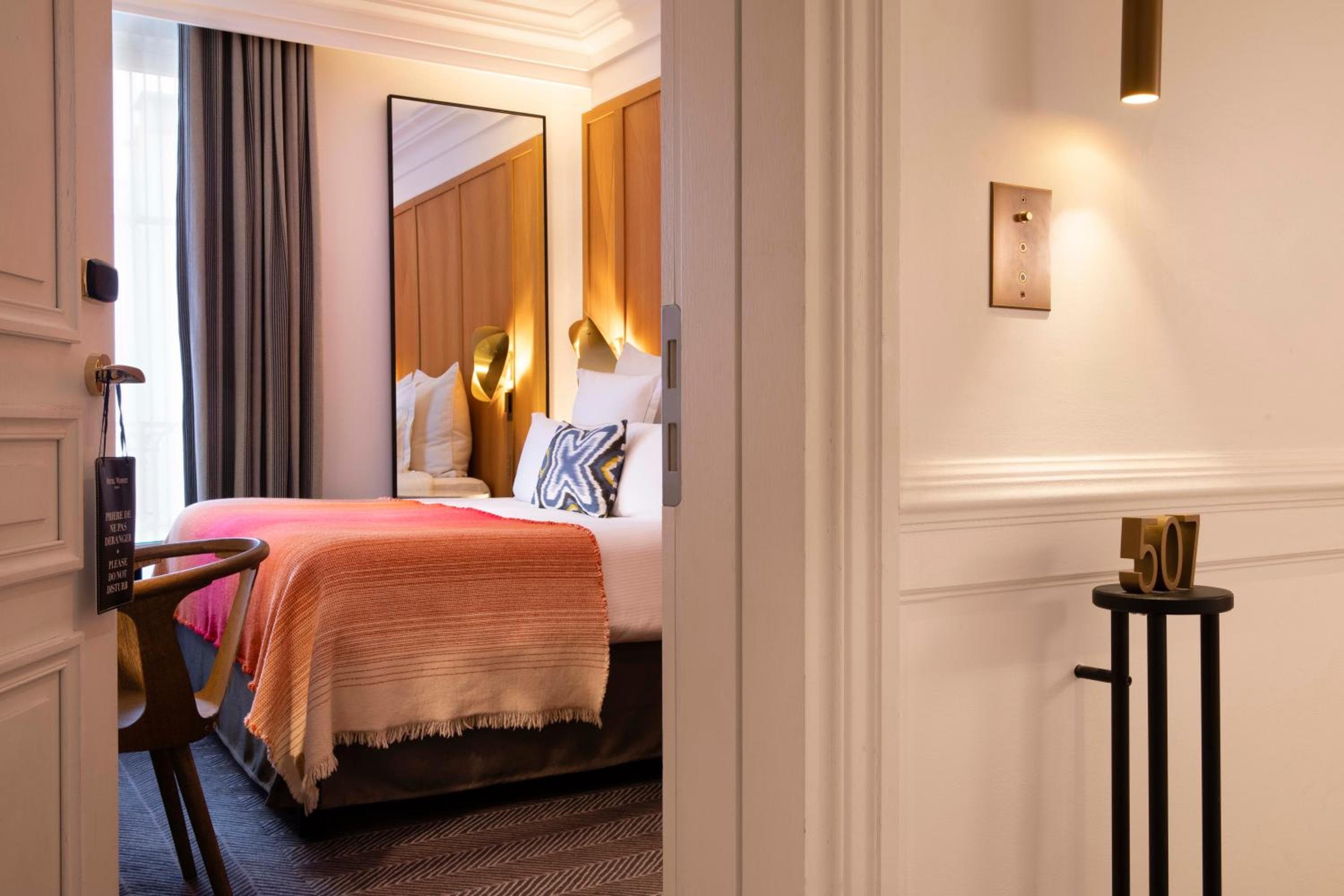 Hôtel Vernet Champs Elysées Paris — 8