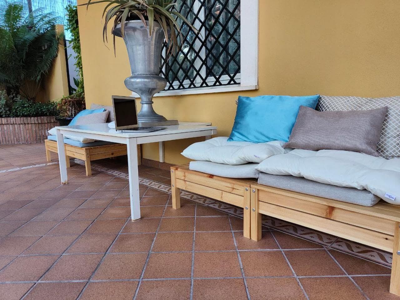 BYPILLOW Villa Lorena Adults Recommended — 9