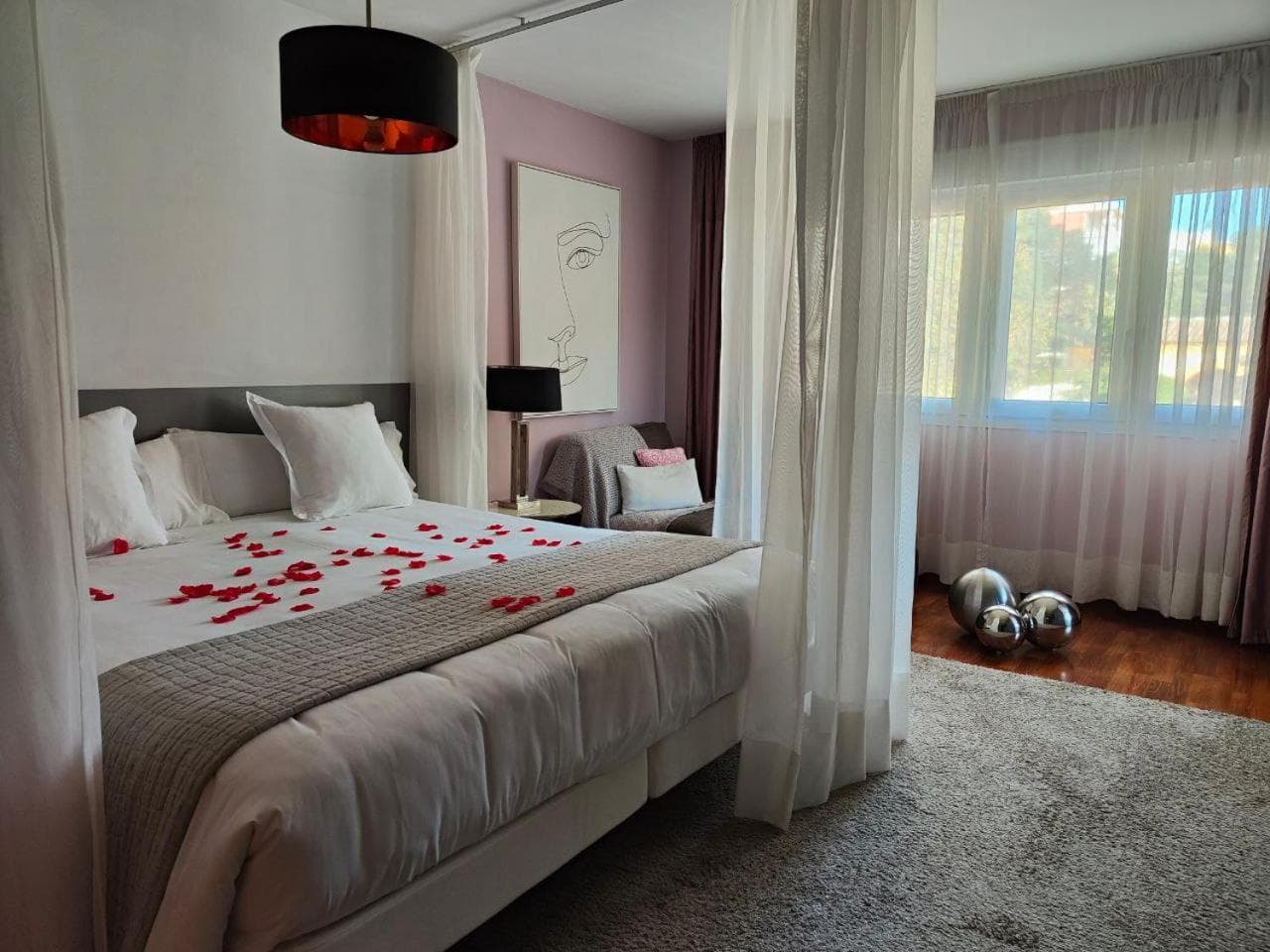 BYPILLOW Villa Lorena Adults Recommended — 24