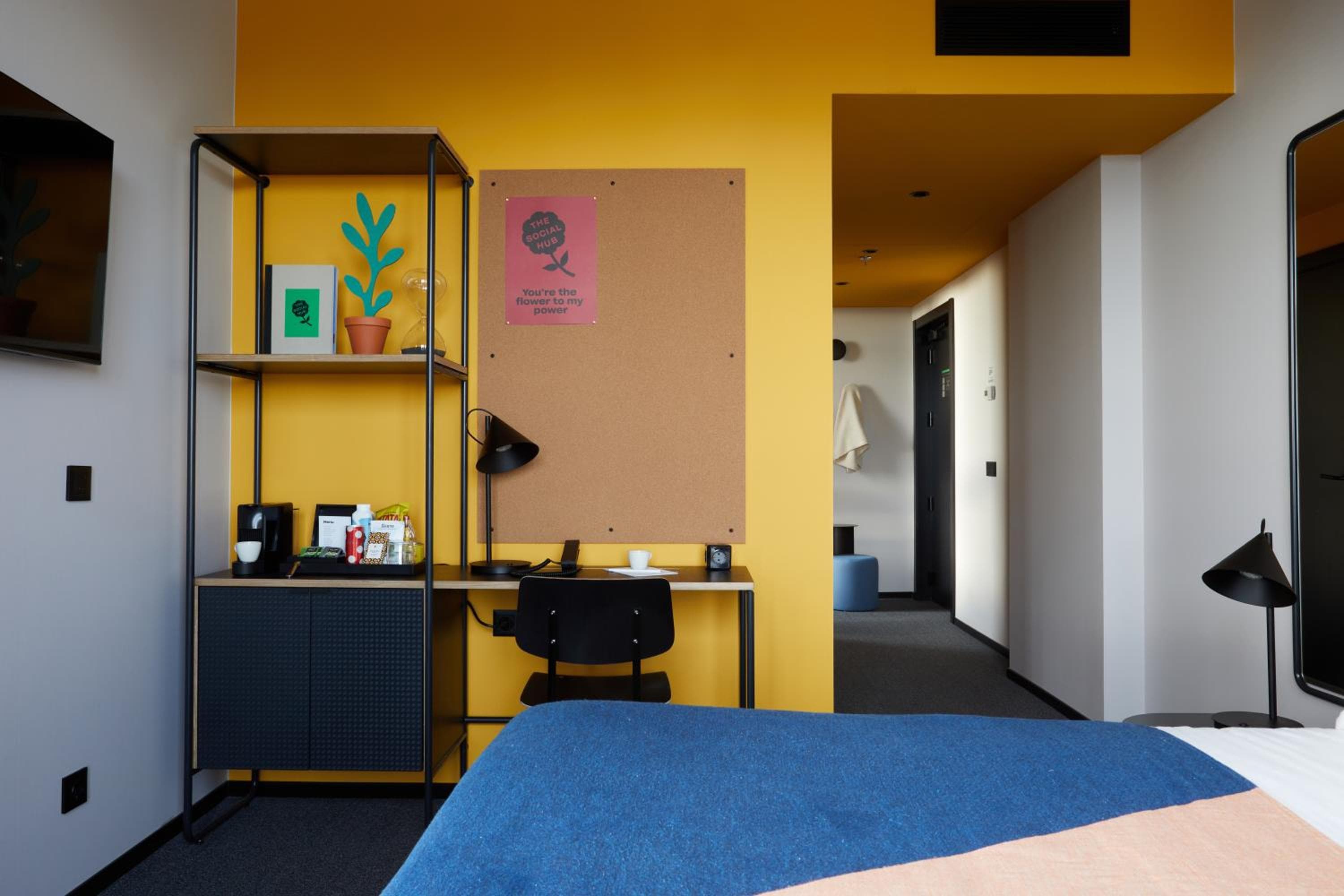 The Social Hub Barcelona Poblenou — 10