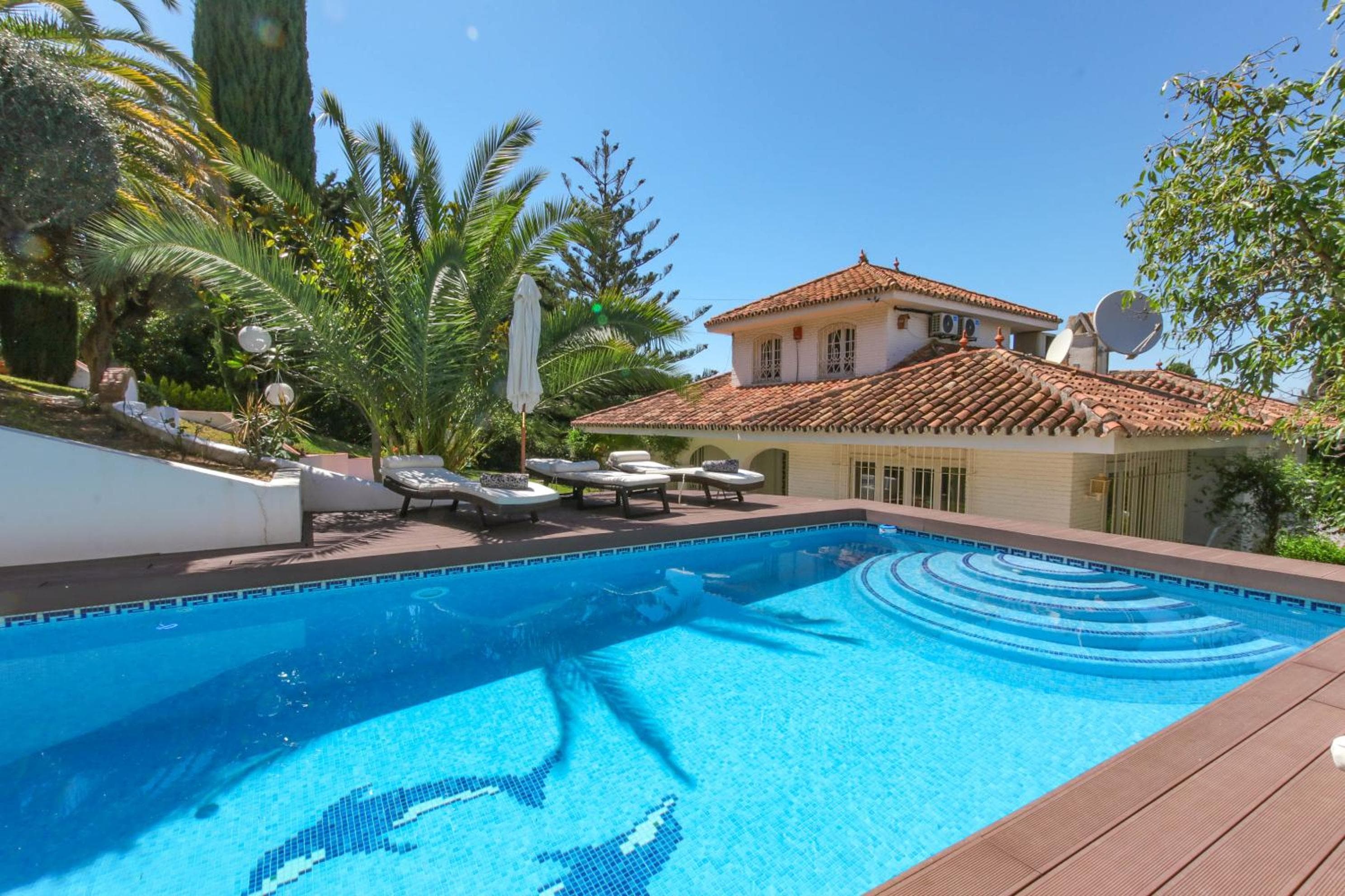 Ayma Villa Moscatel — 1
